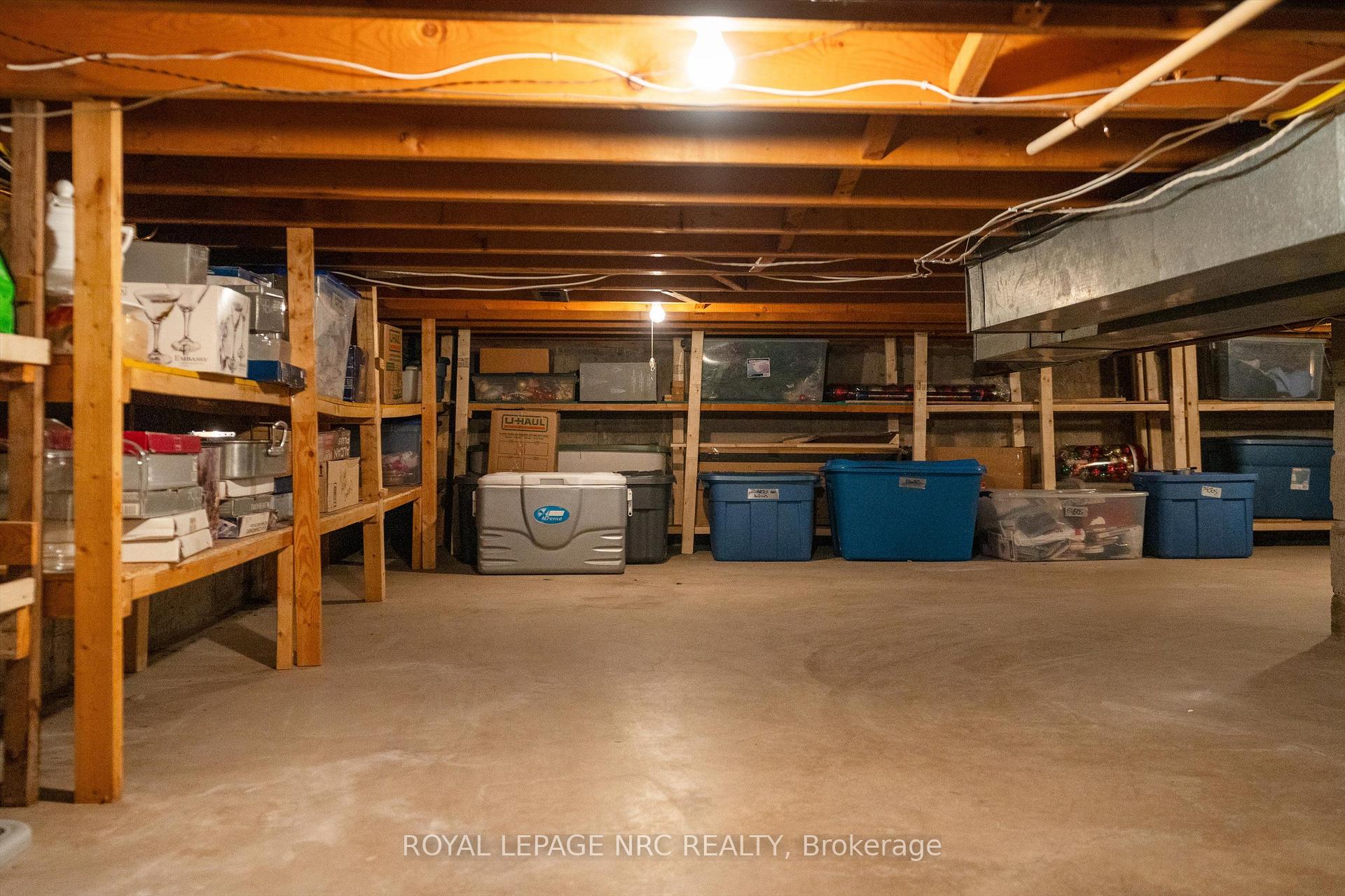 Photo 33 of 17 Joanna Drive, St. Catharines, Vine/Linwell — HOMEH