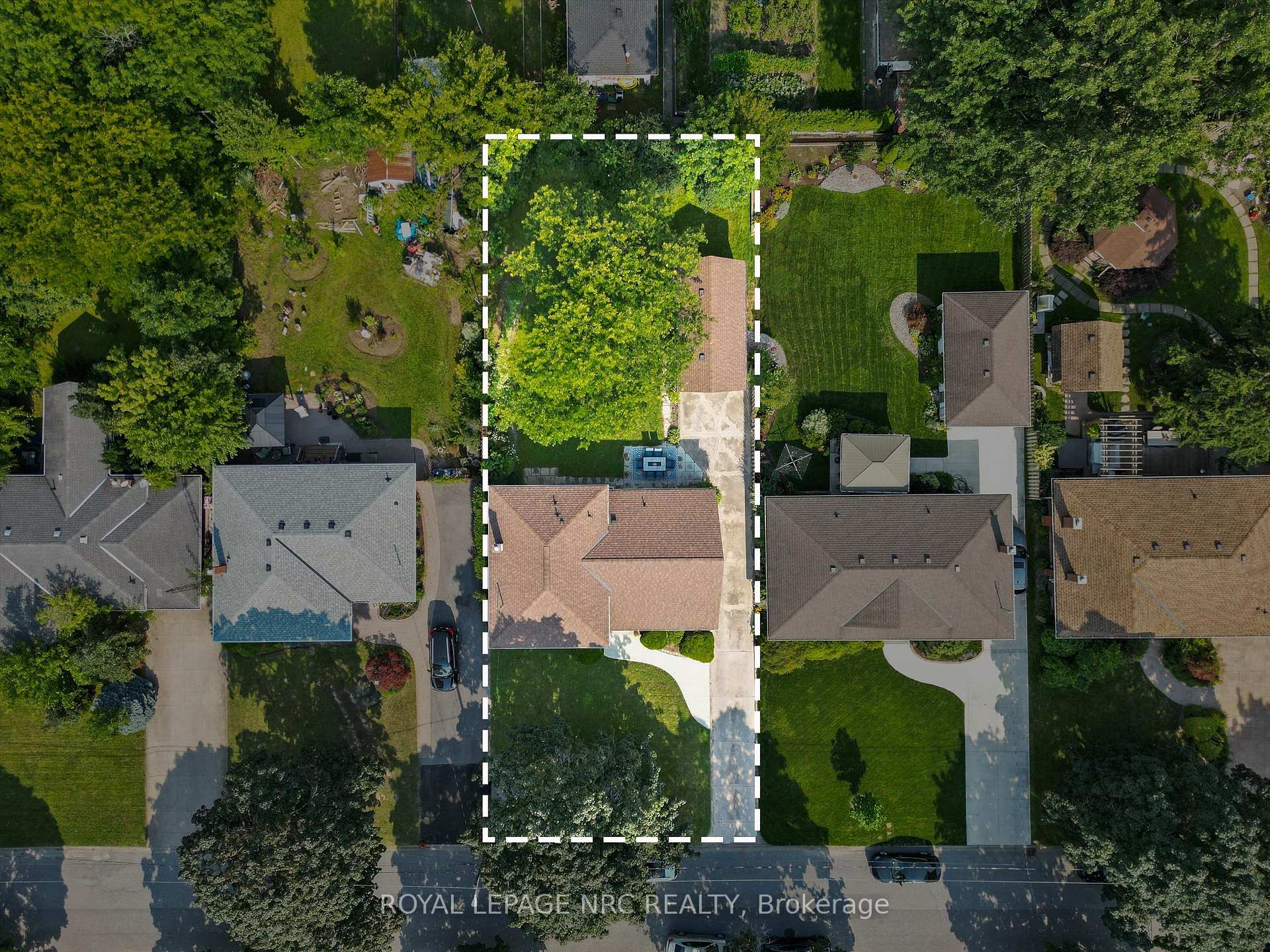 Photo 40 of 17 Joanna Drive, St. Catharines, Vine/Linwell — HOMEH