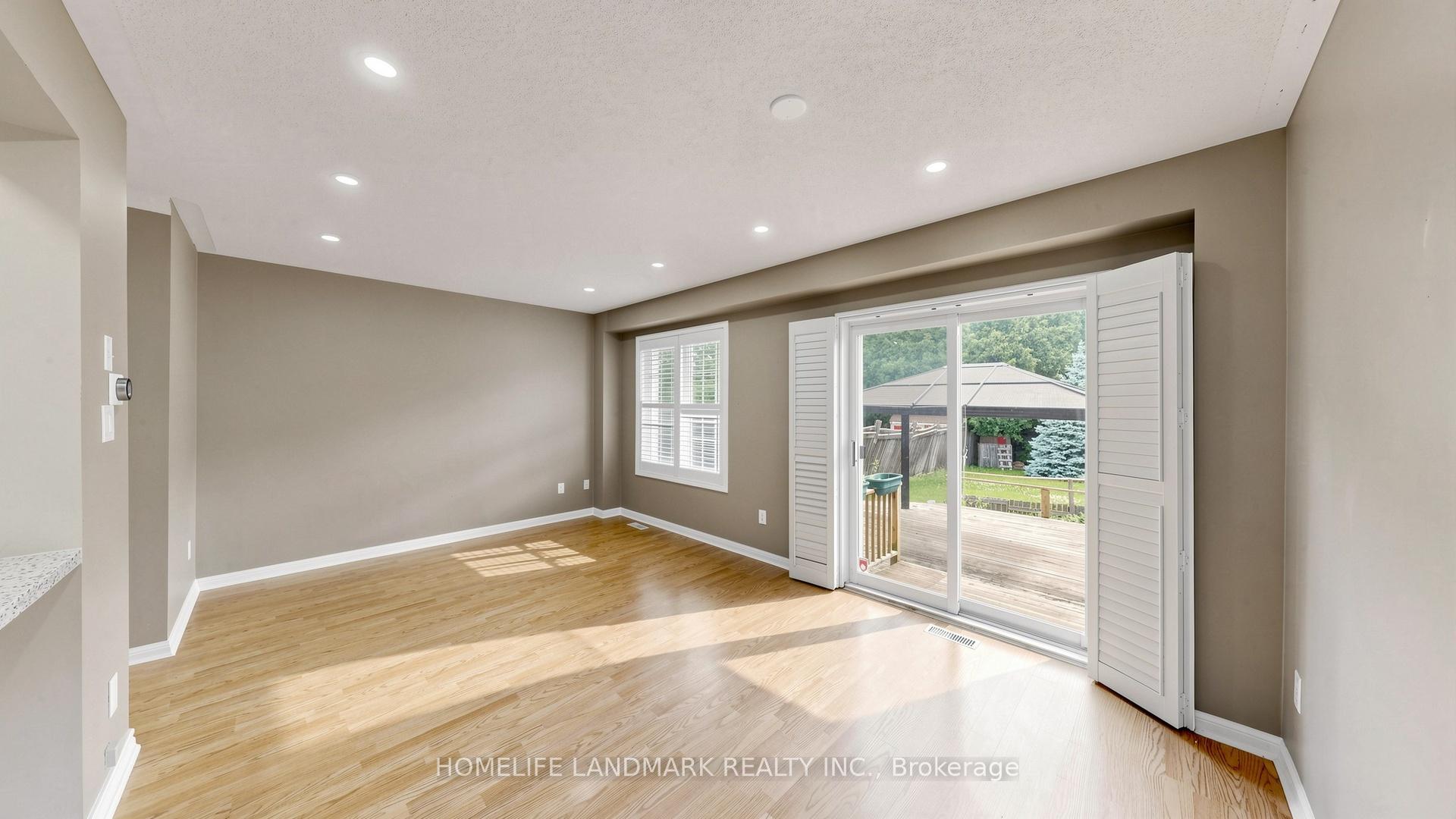 Photo 4 of 78 Bonello Crescent, Whitby, Taunton North — HOMEH