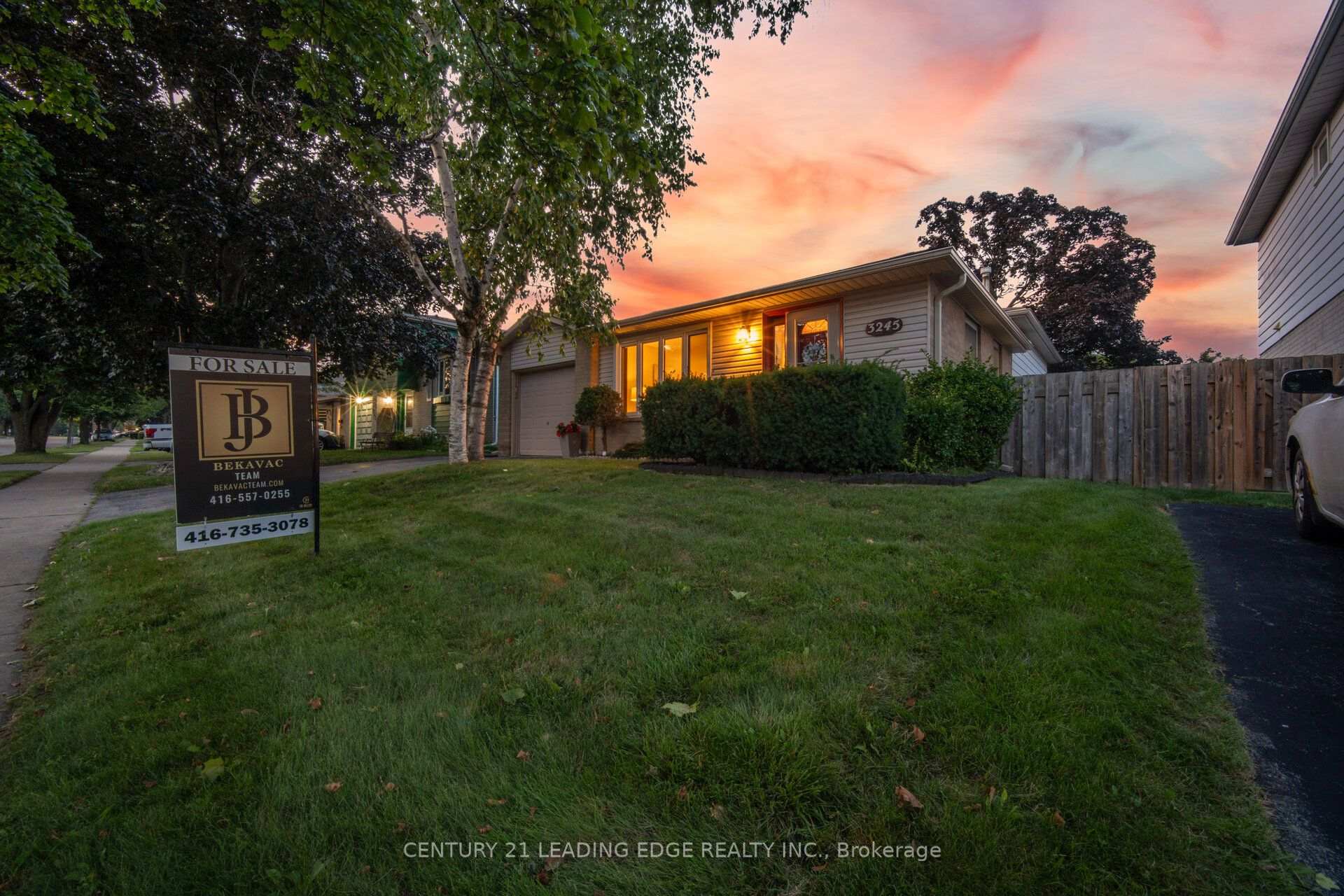 Photo 20 of 3245 Lansdown Drive, Burlington, Palmer — HOMEH
