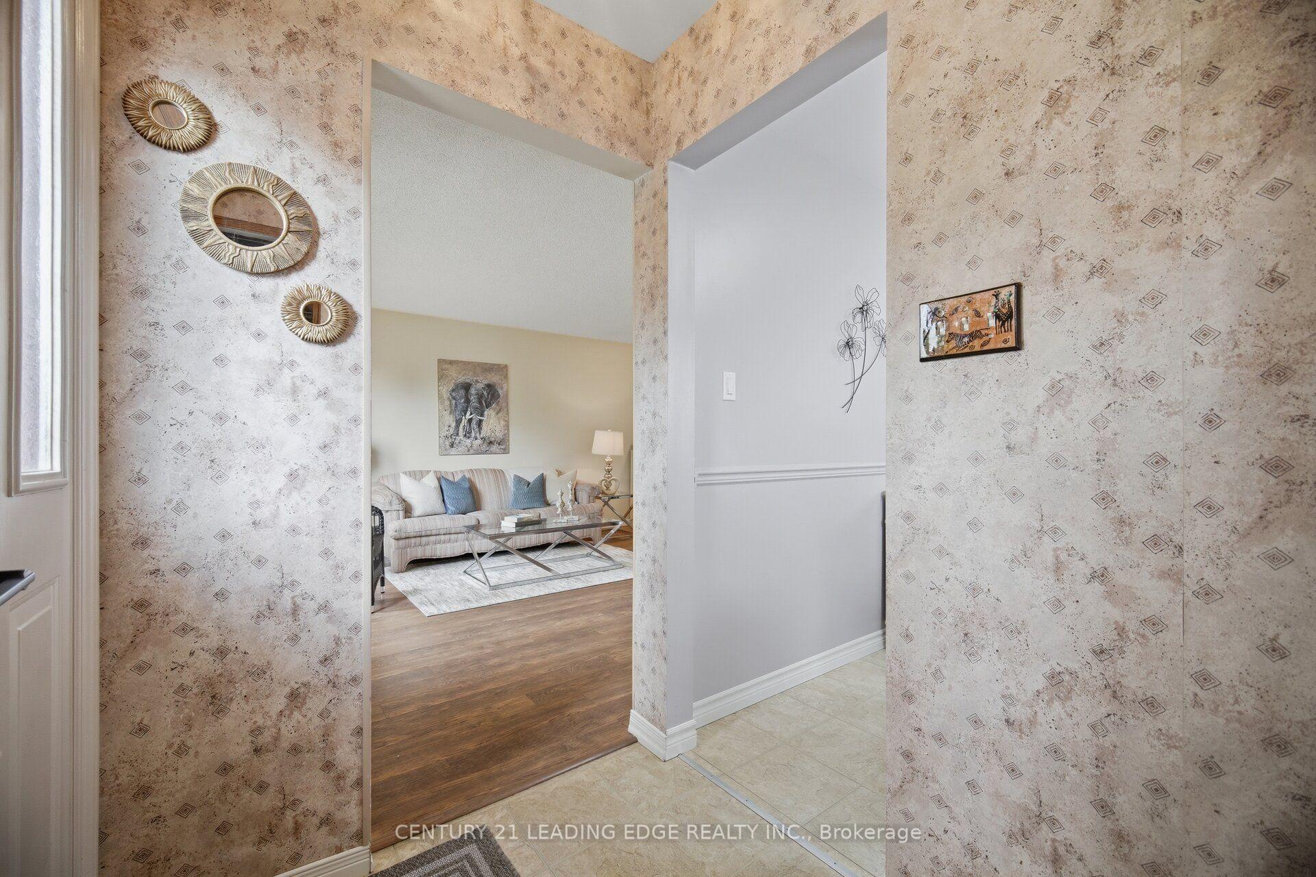 Photo 30 of 3245 Lansdown Drive, Burlington, Palmer — HOMEH