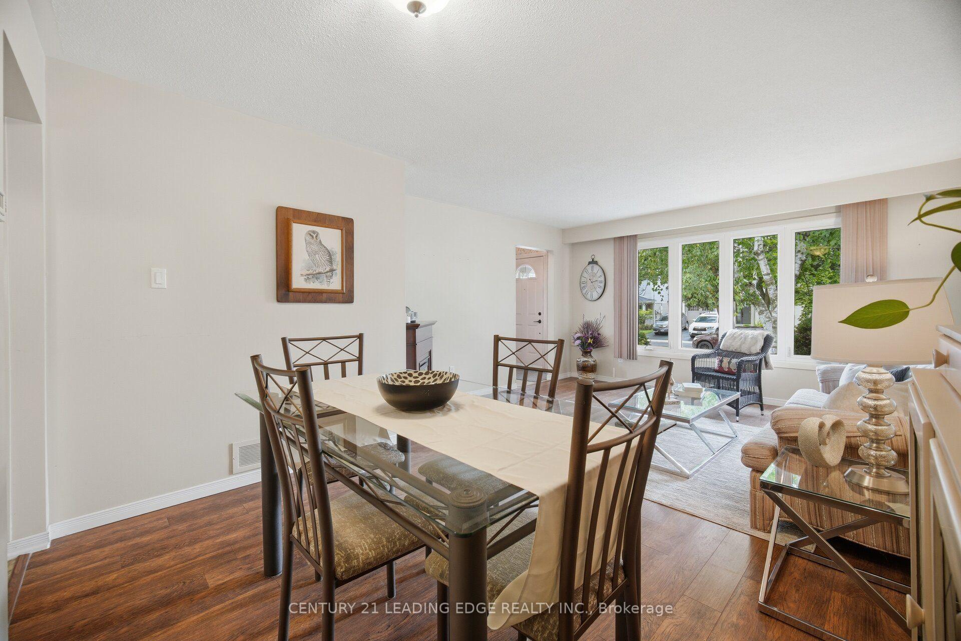 Photo 35 of 3245 Lansdown Drive, Burlington, Palmer — HOMEH