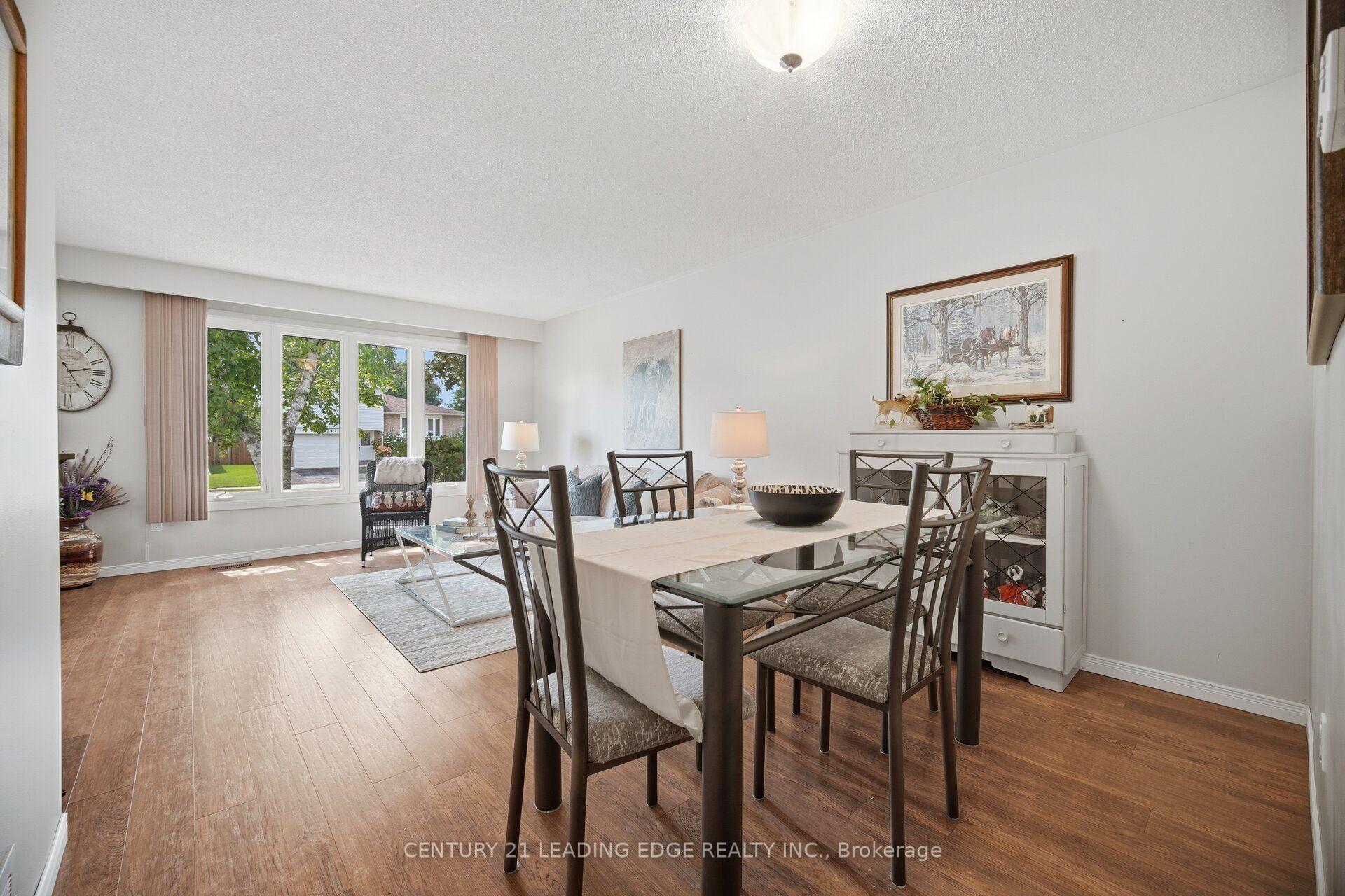 Photo 36 of 3245 Lansdown Drive, Burlington, Palmer — HOMEH