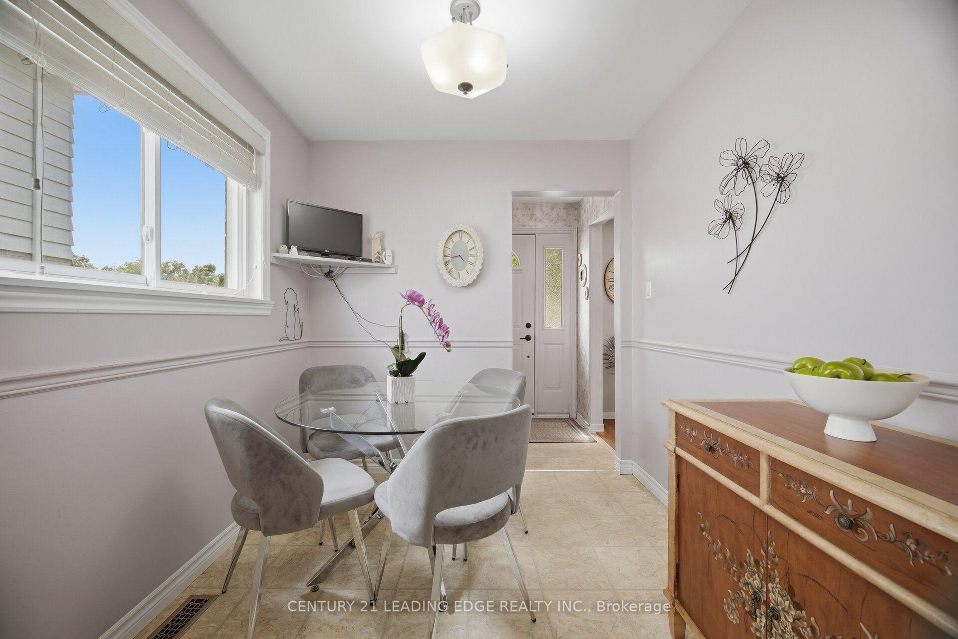 Photo 42 of 3245 Lansdown Drive, Burlington, Palmer — HOMEH