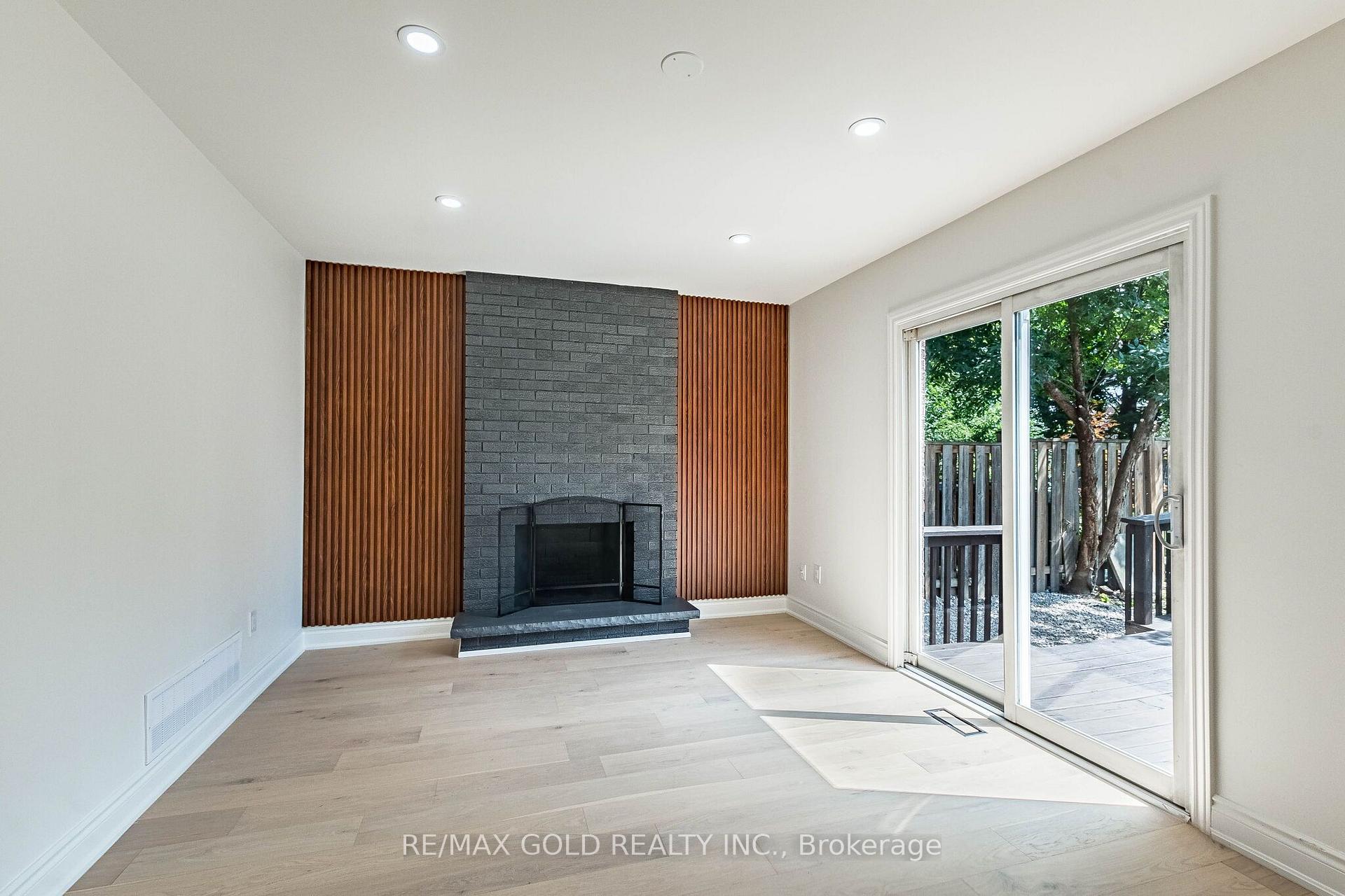 Photo 29 of 124 Banting Crescent, Brampton, Fletcher's West — HOMEH