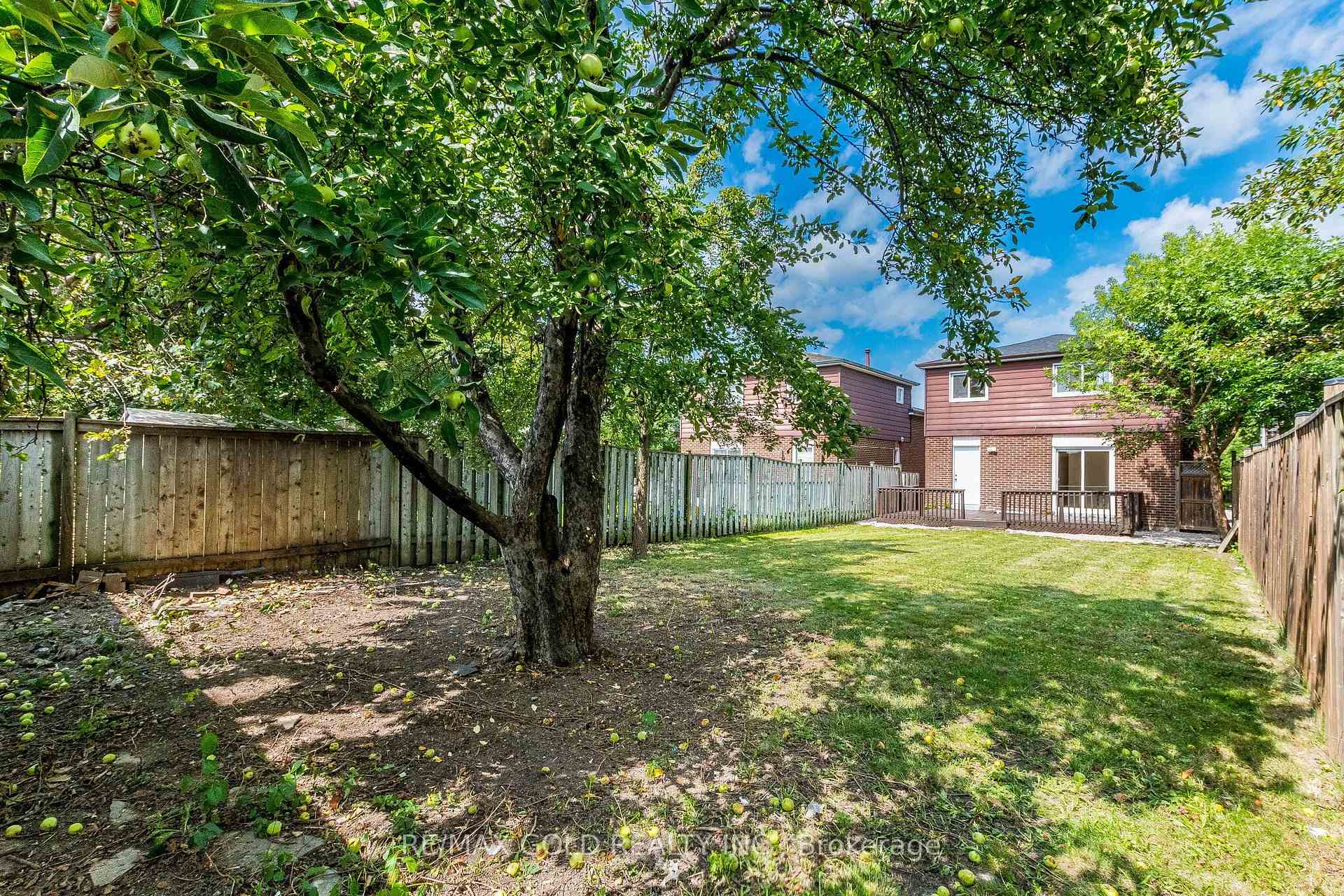 Photo 42 of 124 Banting Crescent, Brampton, Fletcher's West — HOMEH