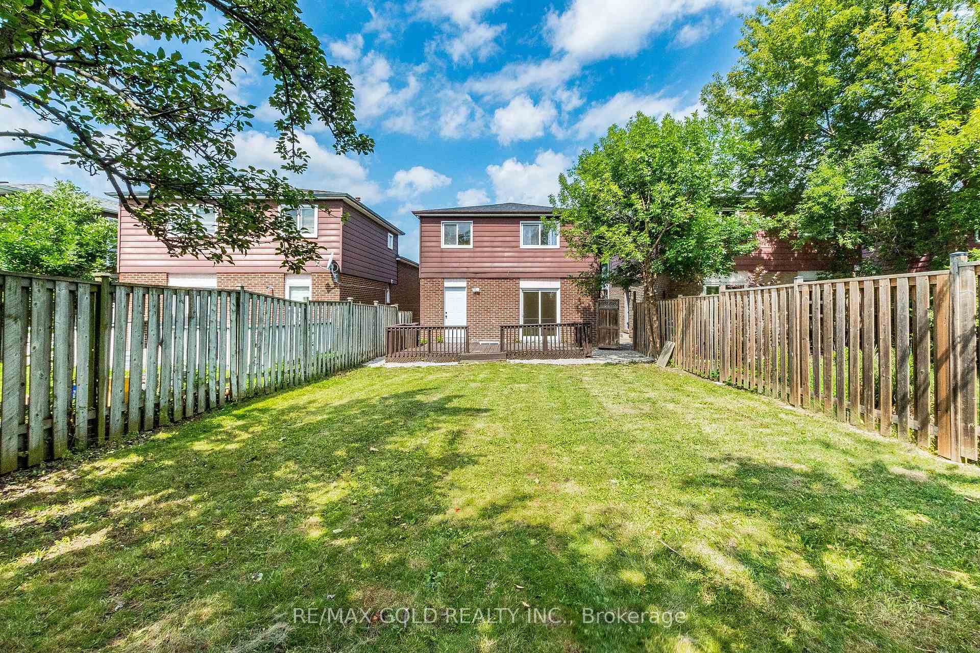 Photo 43 of 124 Banting Crescent, Brampton, Fletcher's West — HOMEH