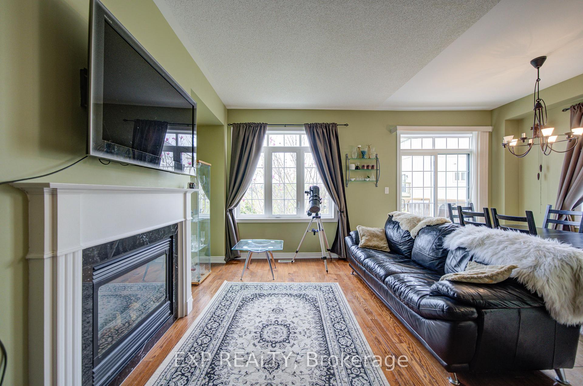 Photo 24 of 25 Sutcliff Lane, Halton Hills, Georgetown — HOMEH