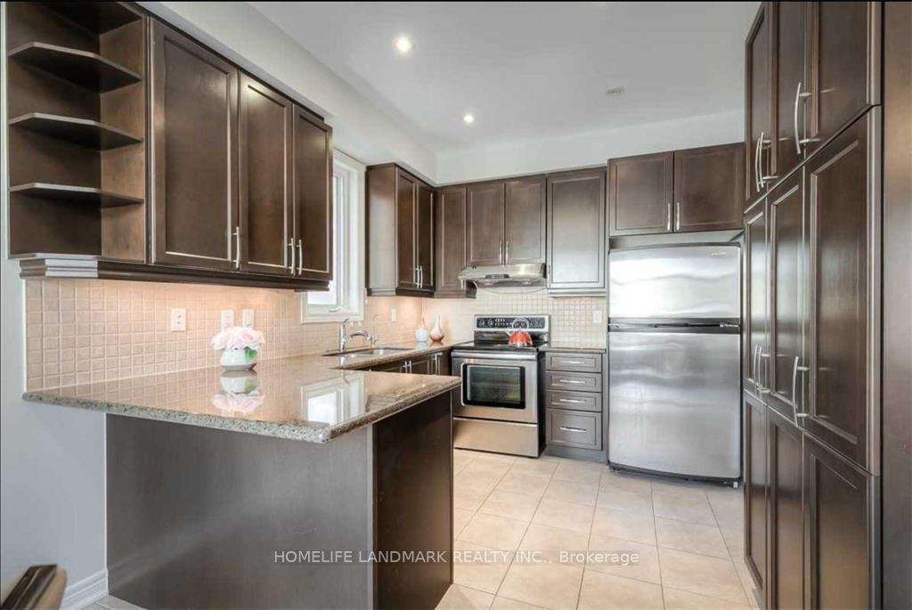 Photo 3 of 77 Reynolds Crescent, Aurora, Bayview Northeast — HOMEH