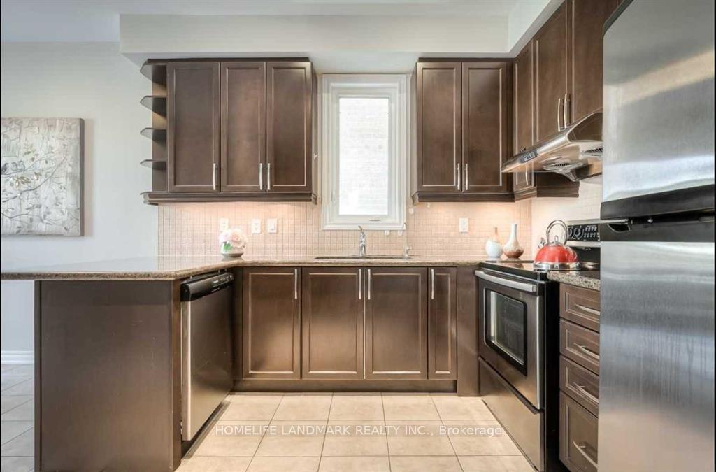 Photo 5 of 77 Reynolds Crescent, Aurora, Bayview Northeast — HOMEH
