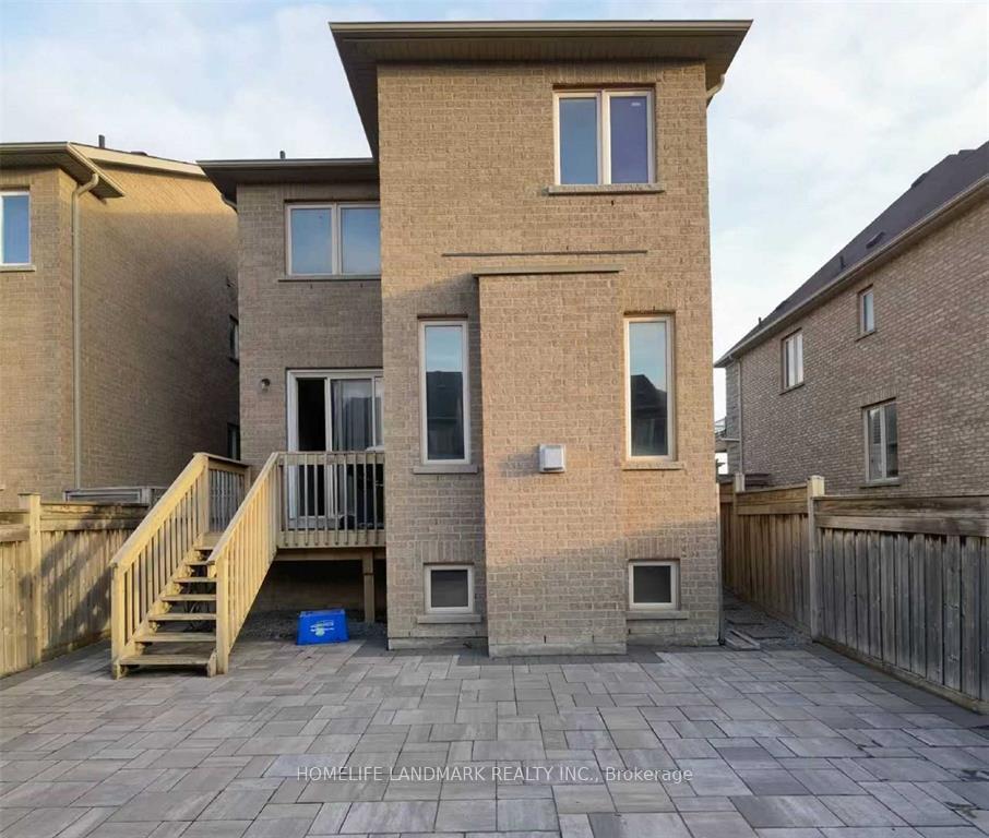 Photo 11 of 77 Reynolds Crescent, Aurora, Bayview Northeast — HOMEH