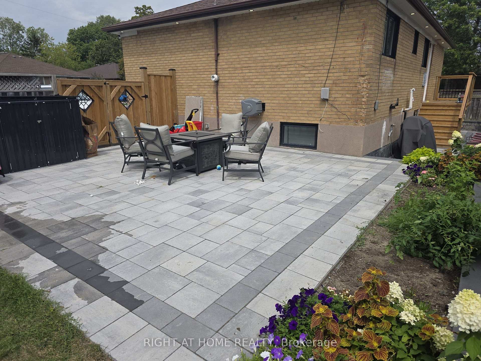Photo 13 of Unit (Main Floor), 1 Huron Court, Aurora, Aurora Heights — HOMEH