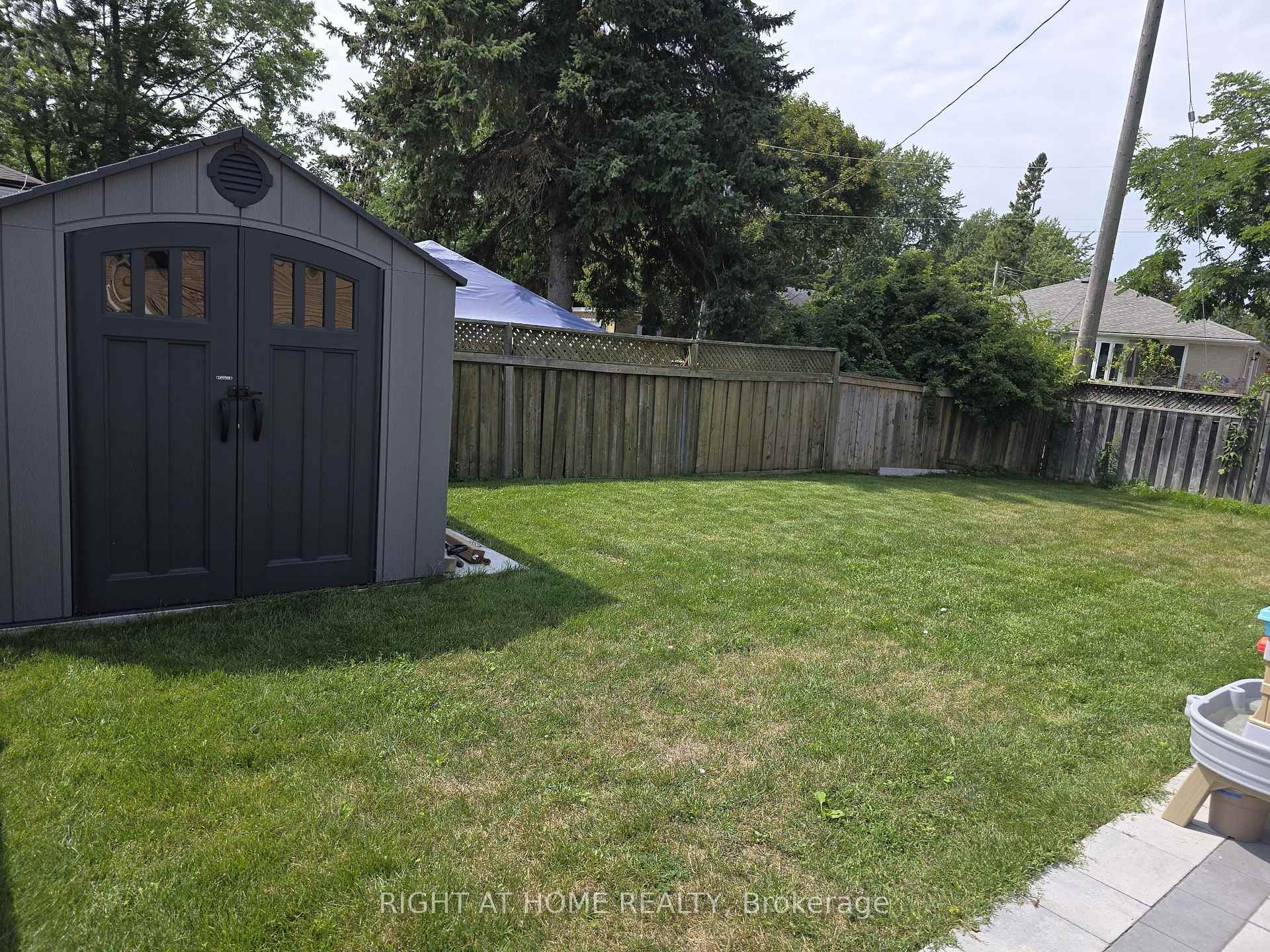 Photo 15 of Unit (Main Floor), 1 Huron Court, Aurora, Aurora Heights — HOMEH