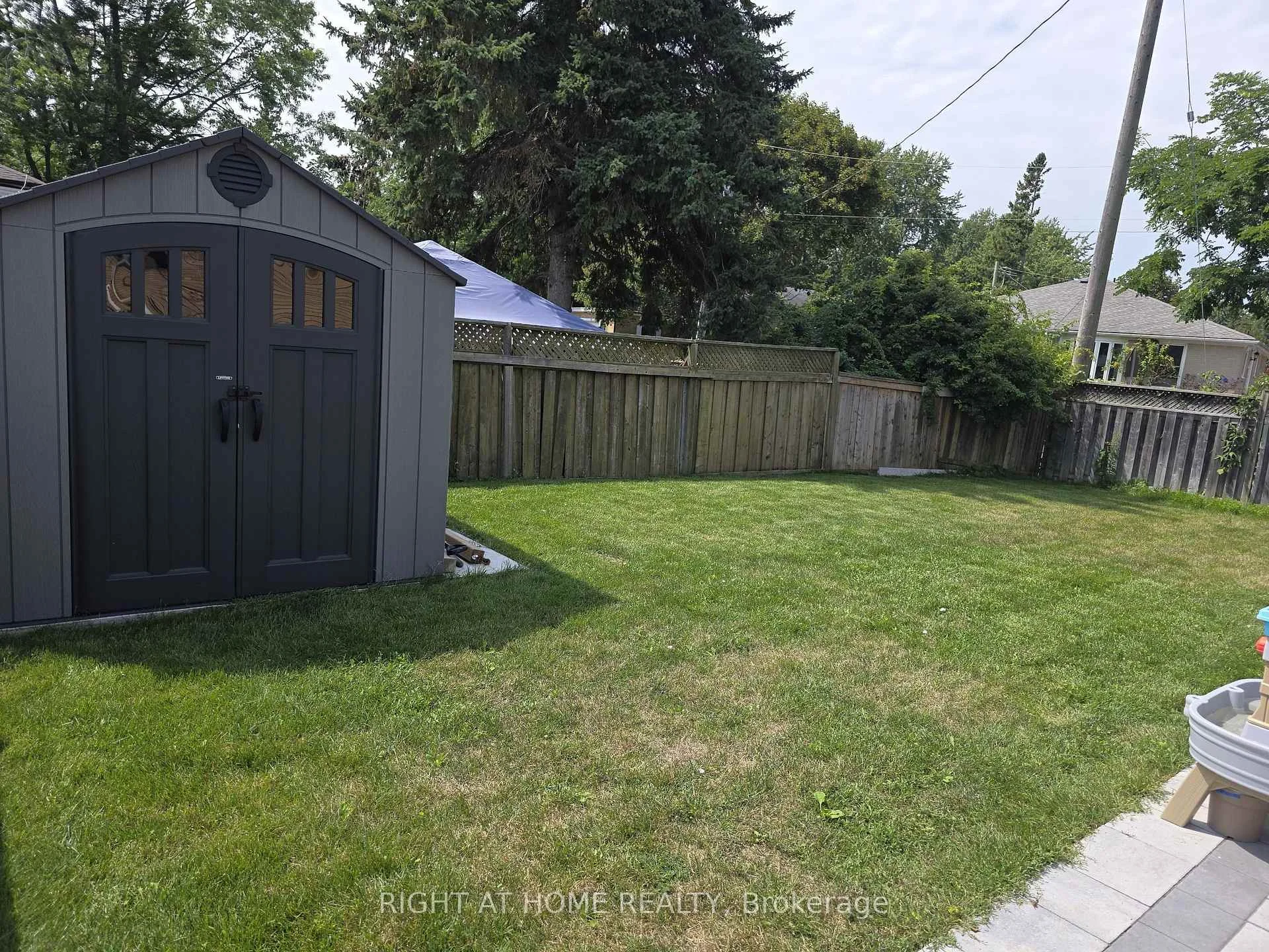 Photo 14 of Unit (Main Floor), 1 Huron Court, Aurora, Aurora Heights — HOMEH