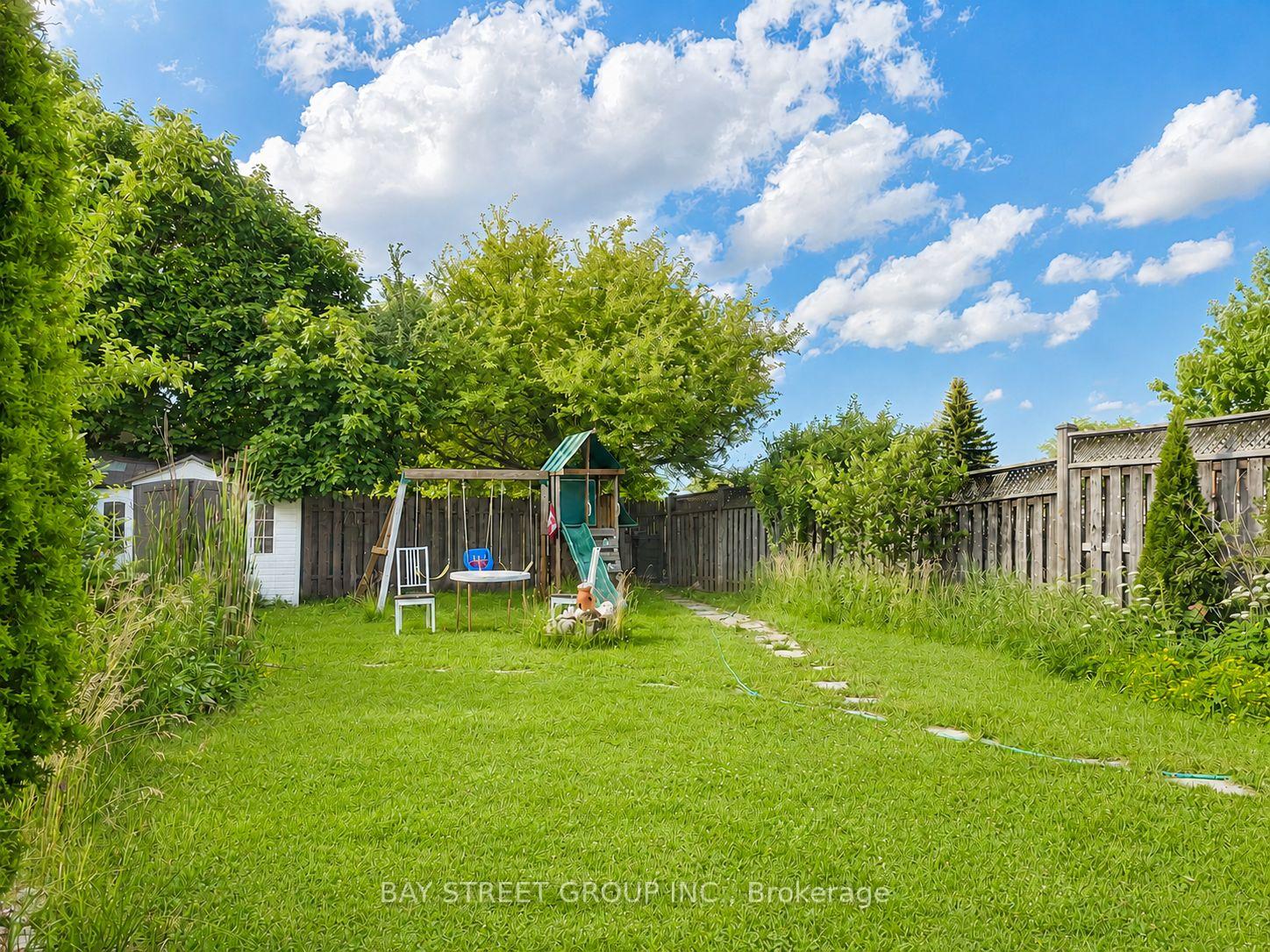 Photo 16 of 22 Rosamond Crescent, London, South X — HOMEH