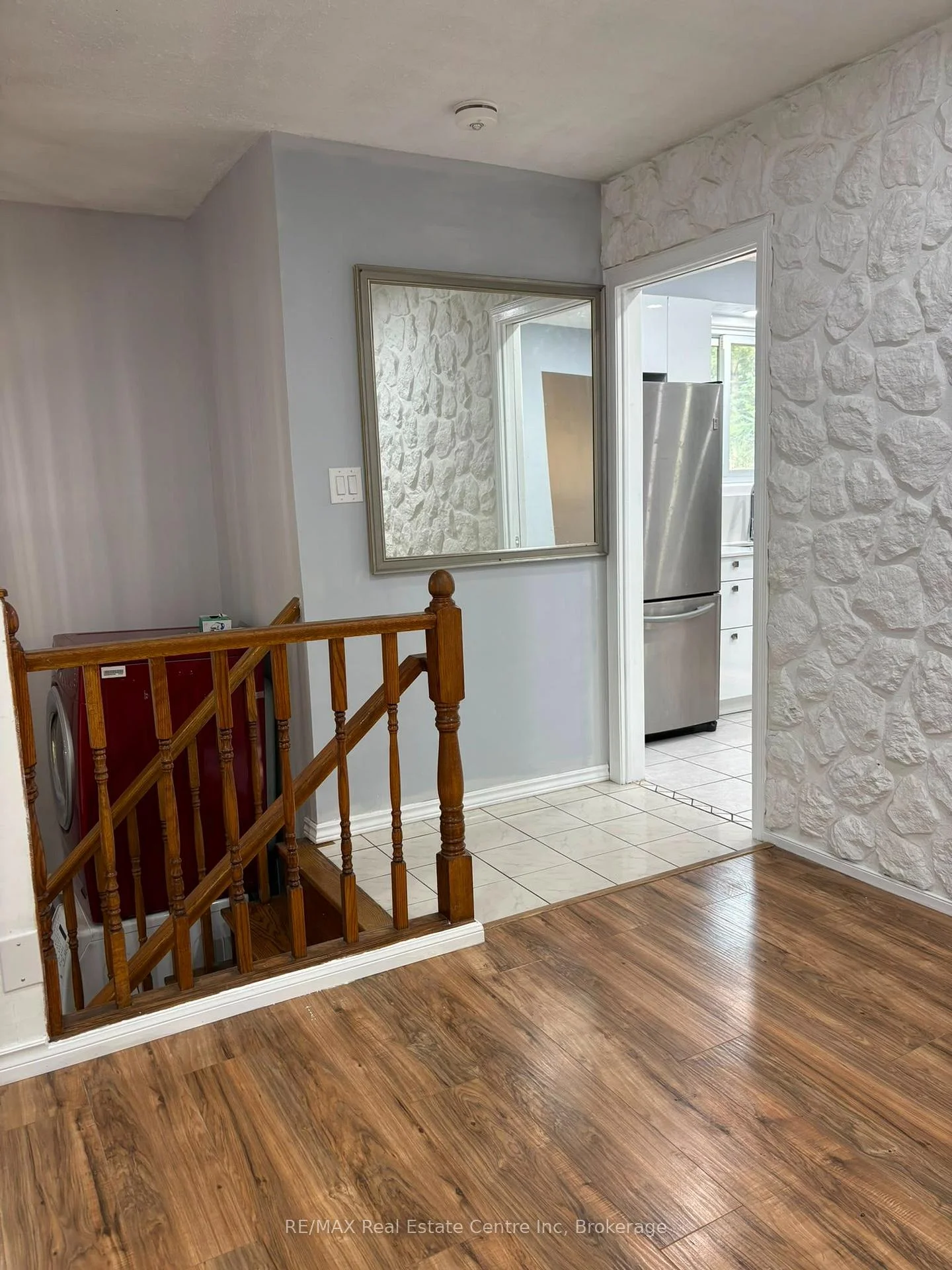 Photo 7 of 98 Marksam Road, Guelph, Willow West/Sugarbush/West Acres — HOMEH