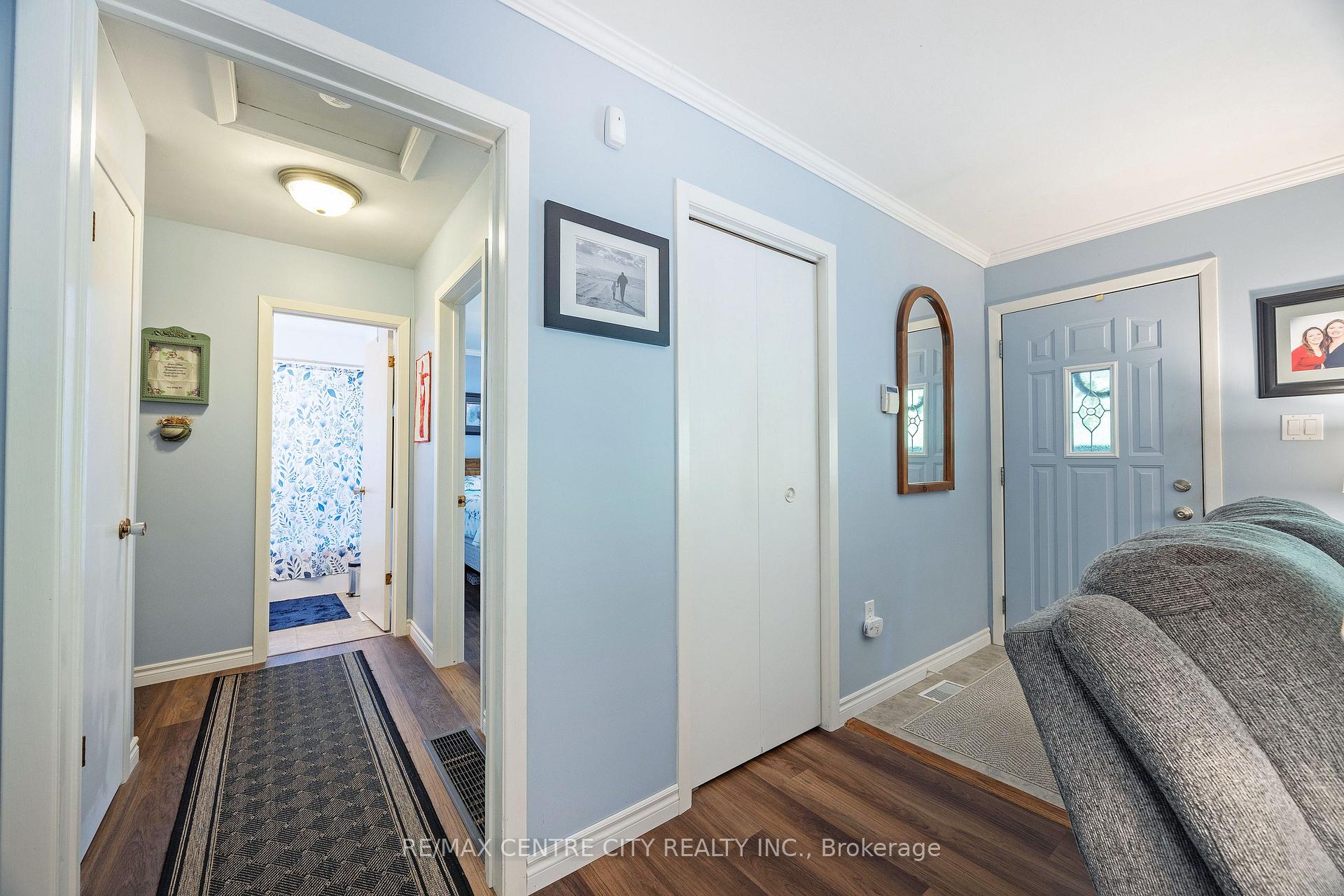 Photo 6 of 117 1/2 Flora Street, St. Thomas — HOMEH