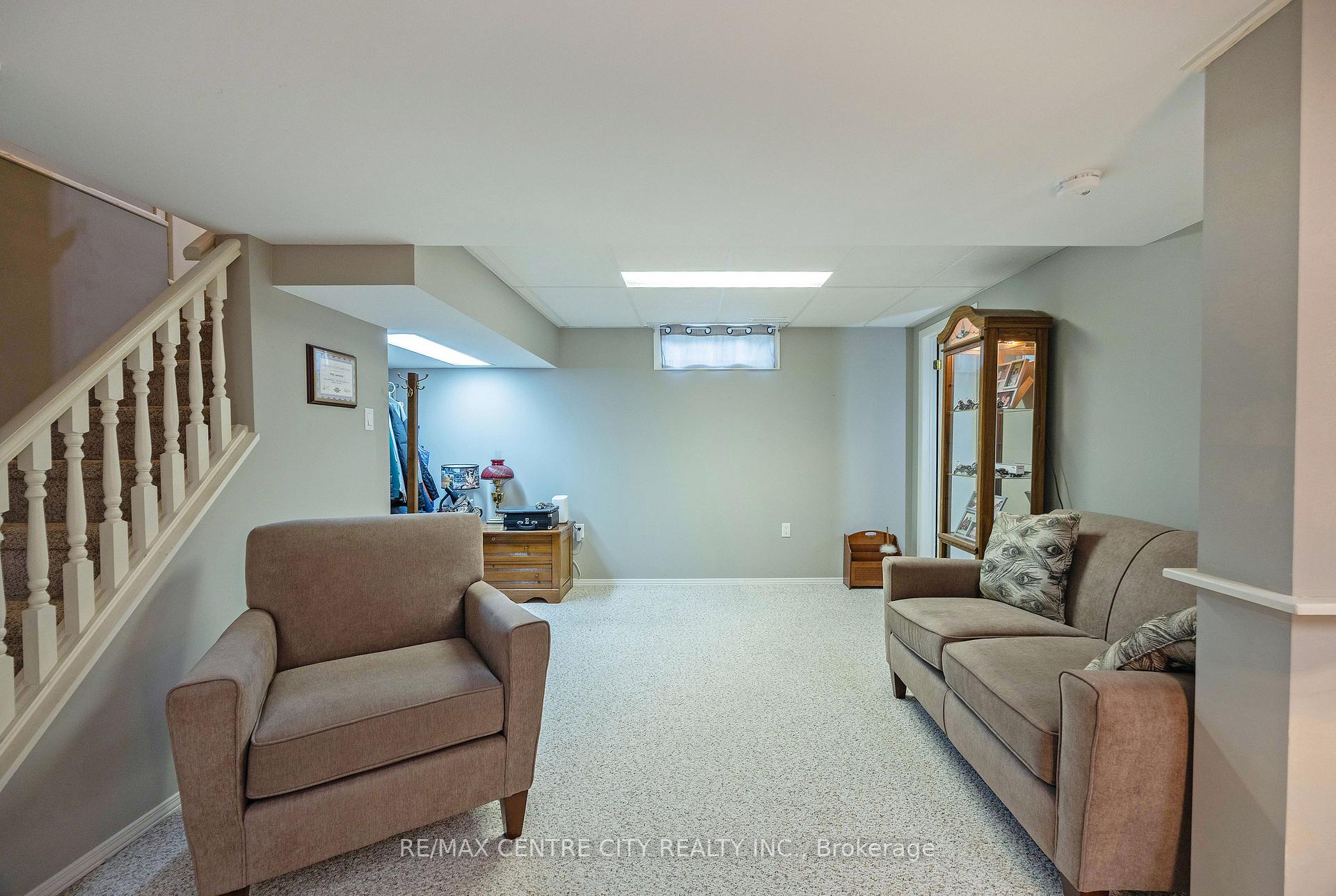 Photo 20 of 117 1/2 Flora Street, St. Thomas — HOMEH