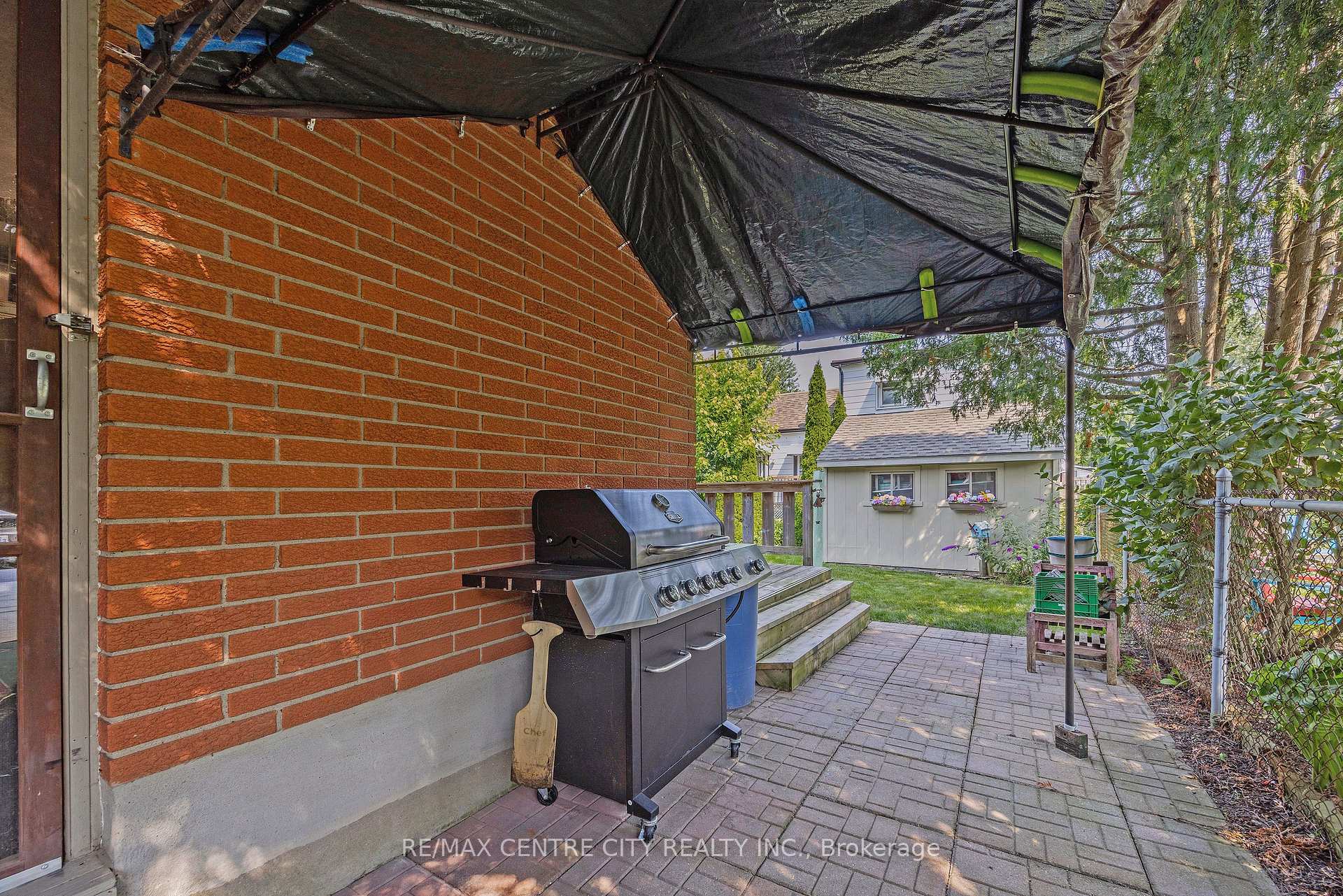 Photo 25 of 117 1/2 Flora Street, St. Thomas — HOMEH