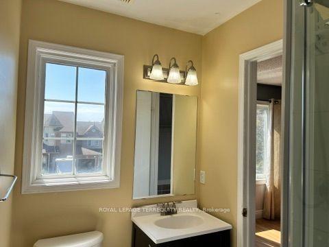 Photo 18 of 129 Trewin Lane, Clarington, Bowmanville — HOMEH