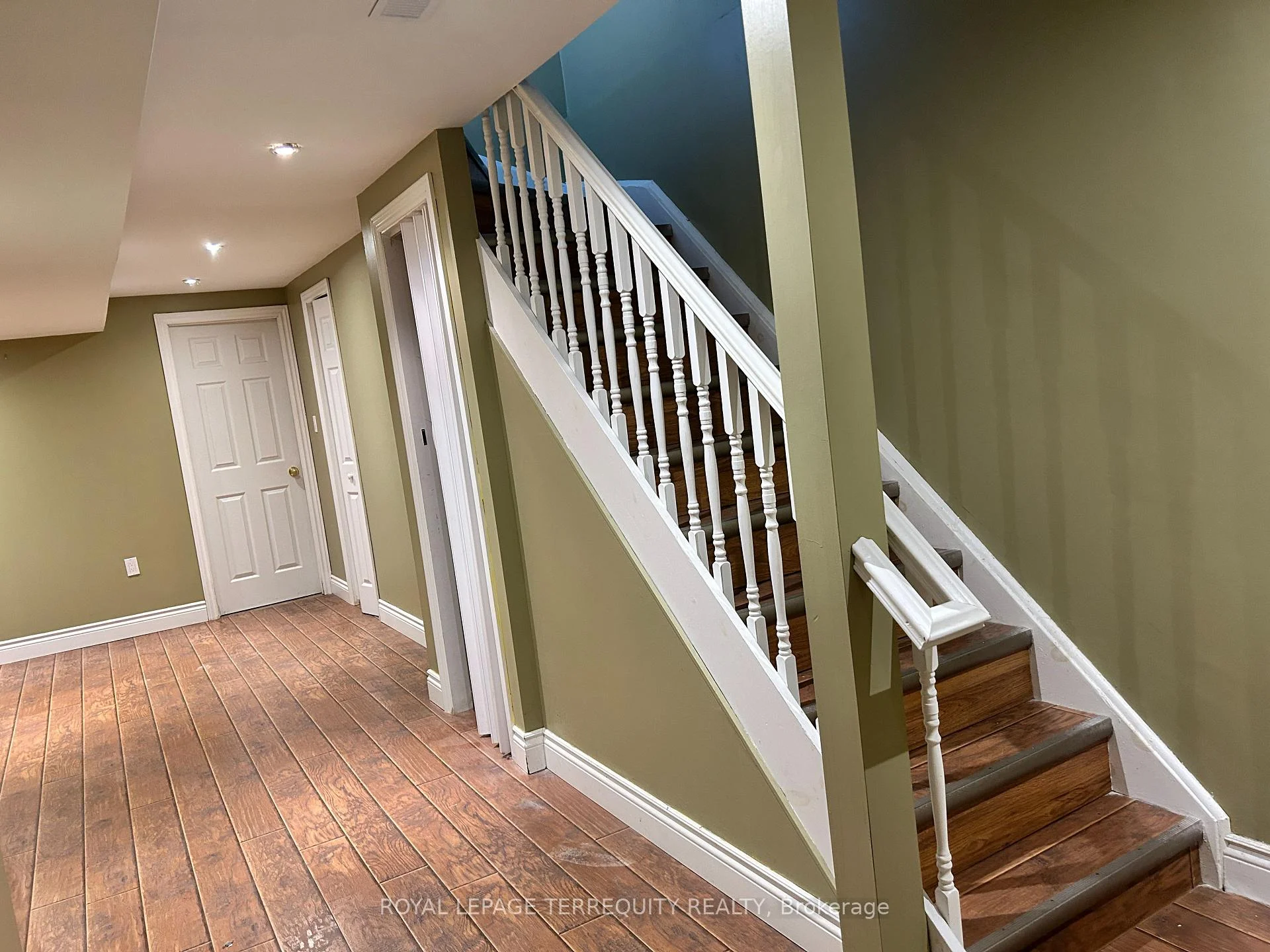 Photo 27 of 129 Trewin Lane, Clarington, Bowmanville — HOMEH