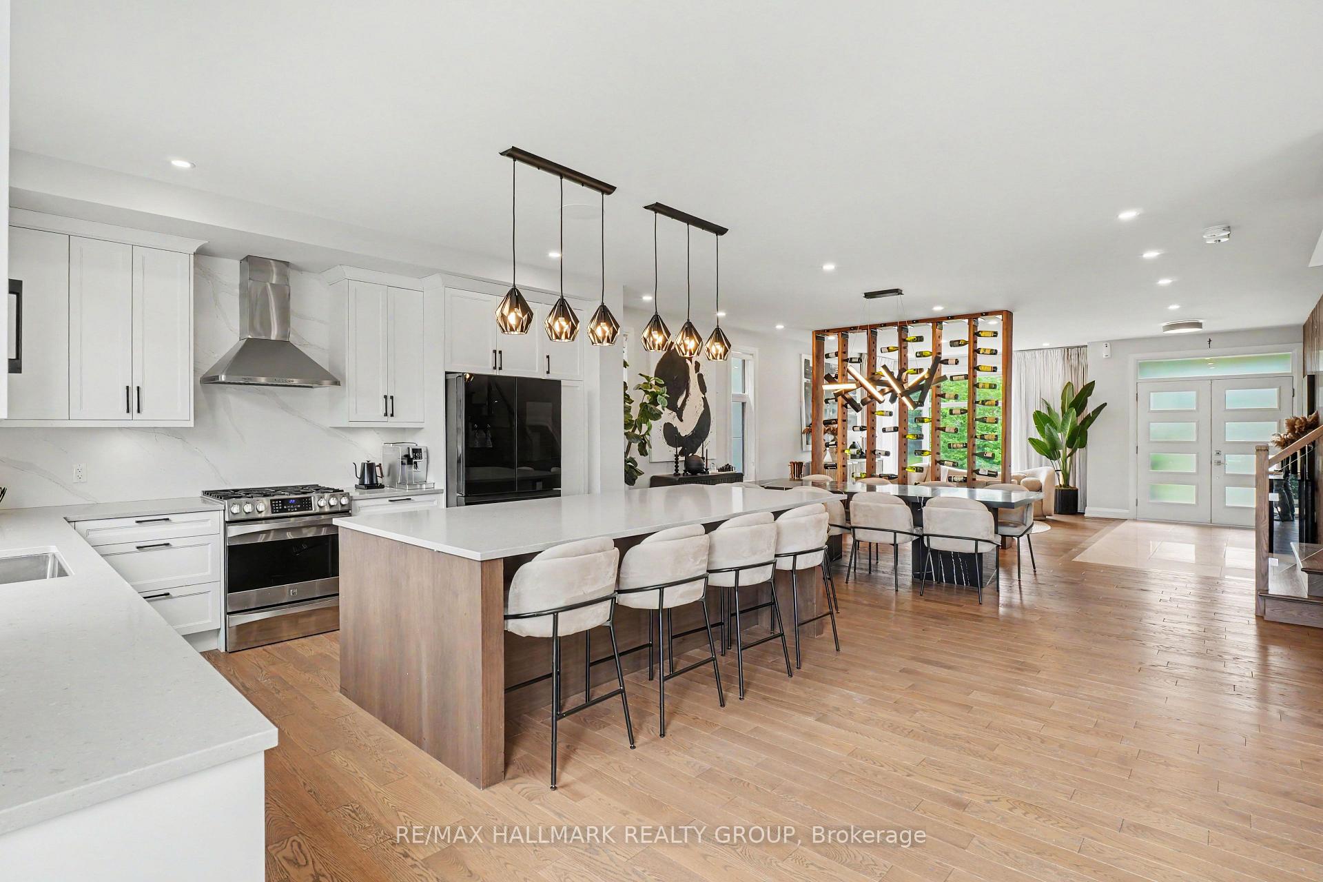 Photo 6 of 75 St. Claire Avenue, Ottawa, Meadowlands/St. Claire Gardens — HOMEH