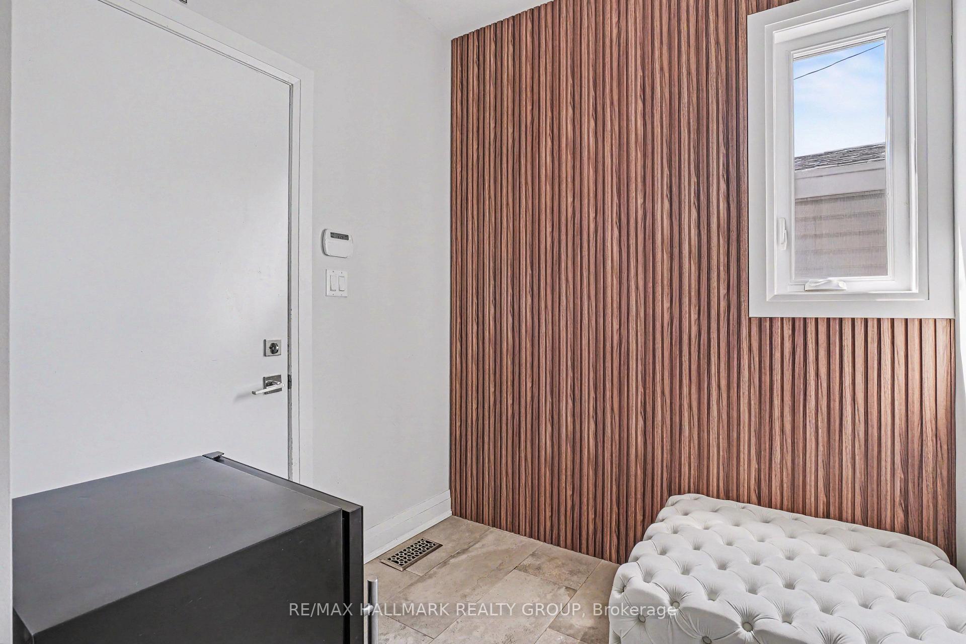 Photo 13 of 75 St. Claire Avenue, Ottawa, Meadowlands/St. Claire Gardens — HOMEH