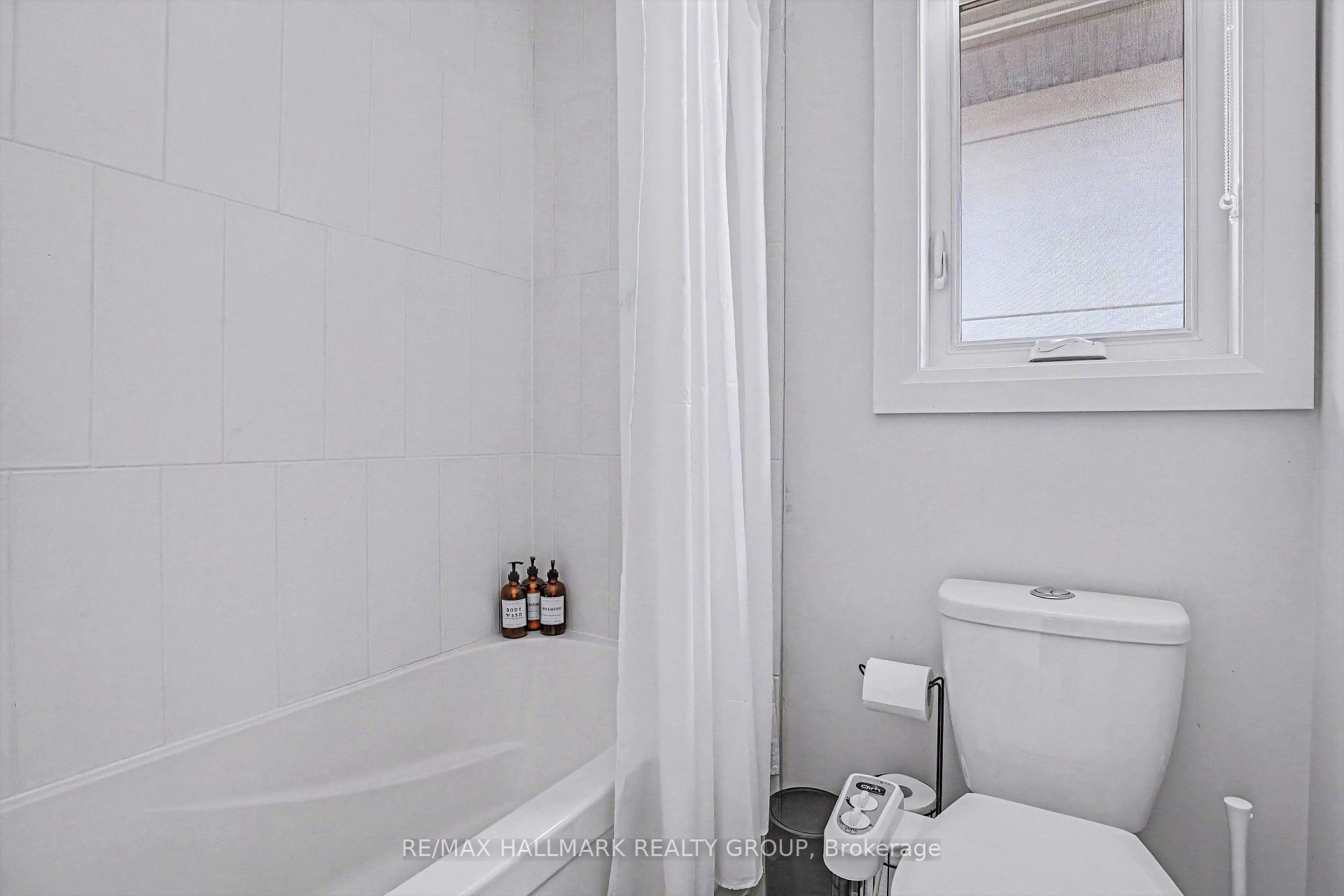 Photo 26 of 75 St. Claire Avenue, Ottawa, Meadowlands/St. Claire Gardens — HOMEH
