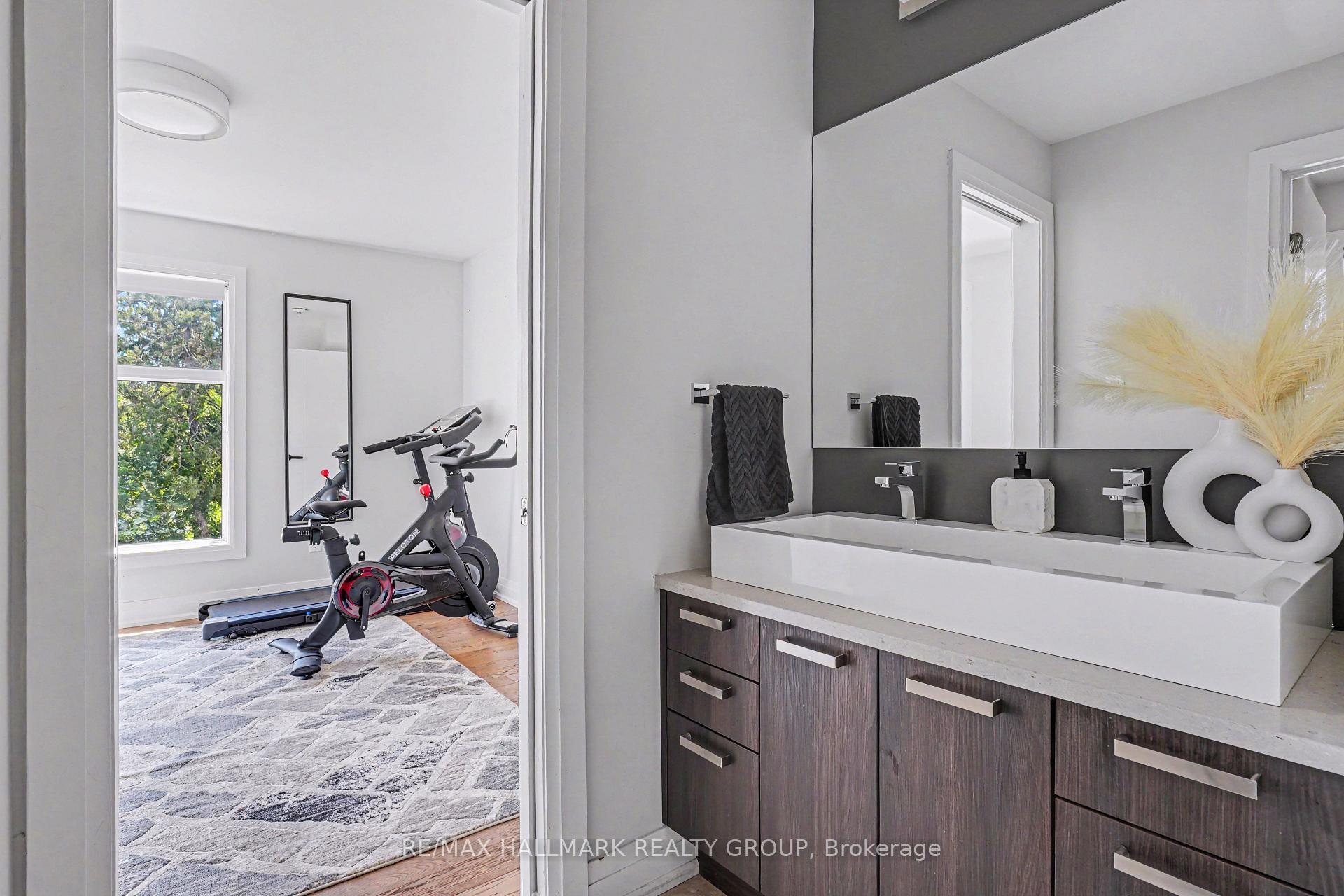 Photo 27 of 75 St. Claire Avenue, Ottawa, Meadowlands/St. Claire Gardens — HOMEH