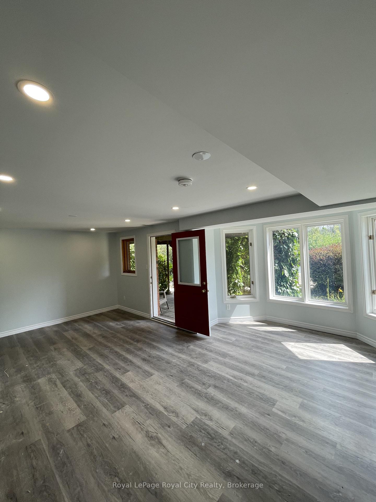 Photo 2 of Unit BASEMENT, 287 Clair Road E, Guelph, Pineridge/Westminster Woods — HOMEH