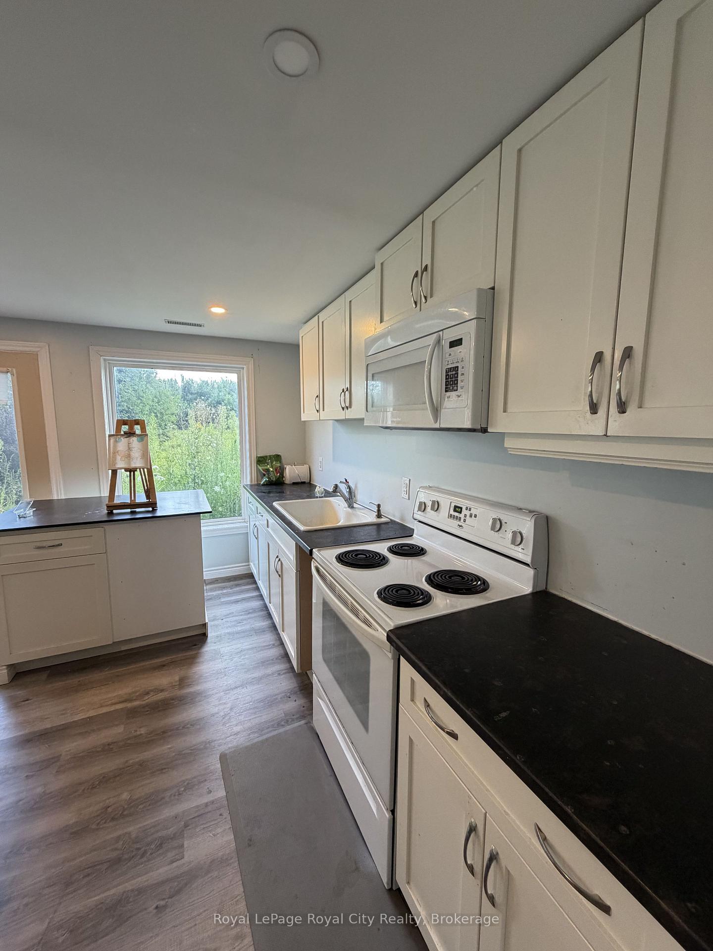 Photo 4 of Unit BASEMENT, 287 Clair Road E, Guelph, Pineridge/Westminster Woods — HOMEH