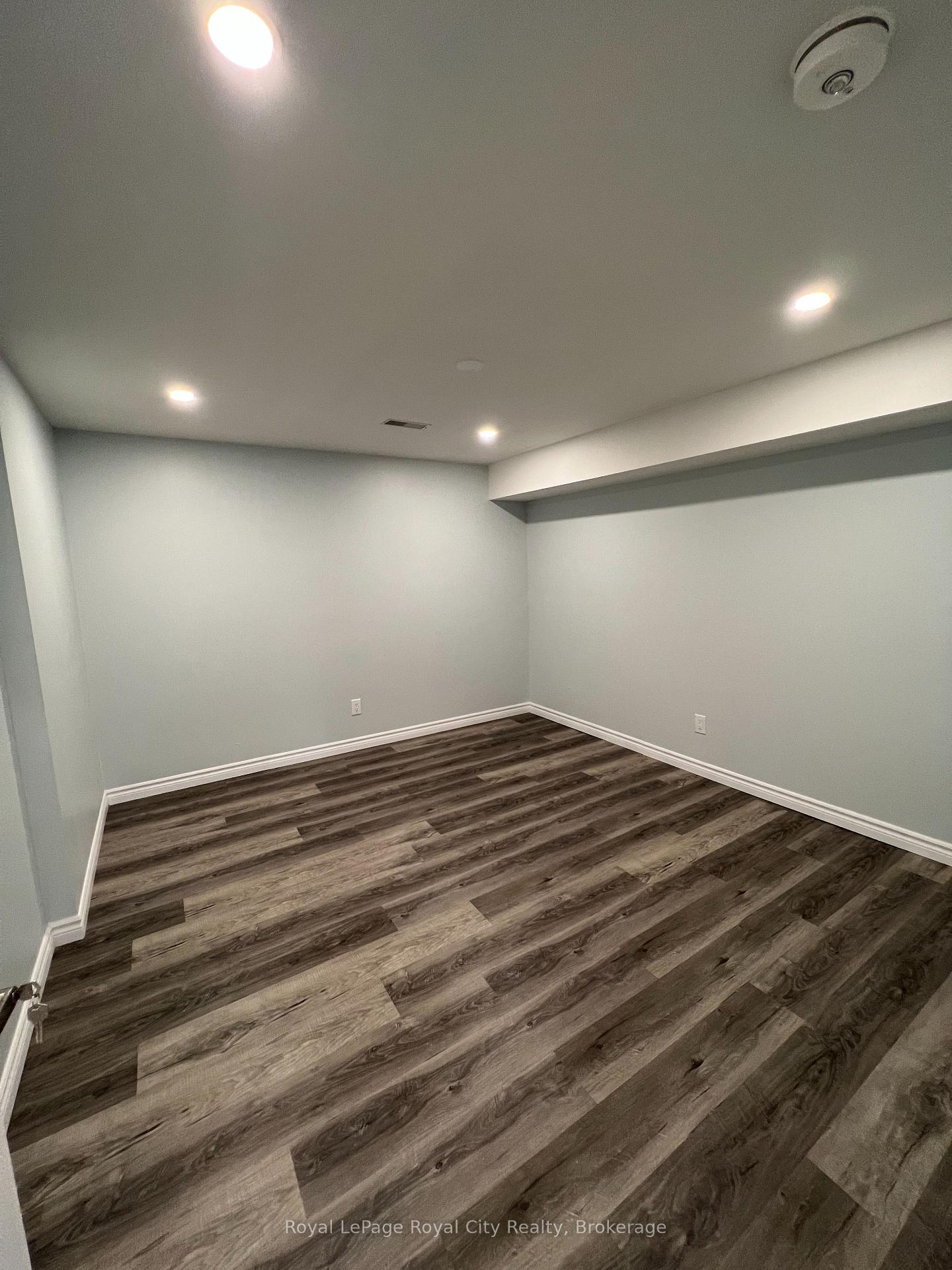 Photo 5 of Unit BASEMENT, 287 Clair Road E, Guelph, Pineridge/Westminster Woods — HOMEH
