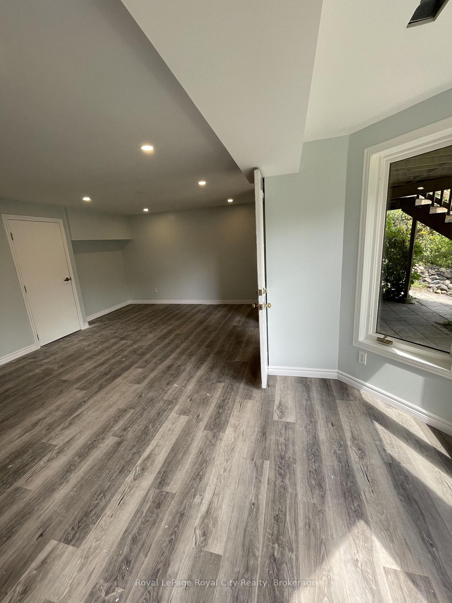 Photo 7 of Unit BASEMENT, 287 Clair Road E, Guelph, Pineridge/Westminster Woods — HOMEH