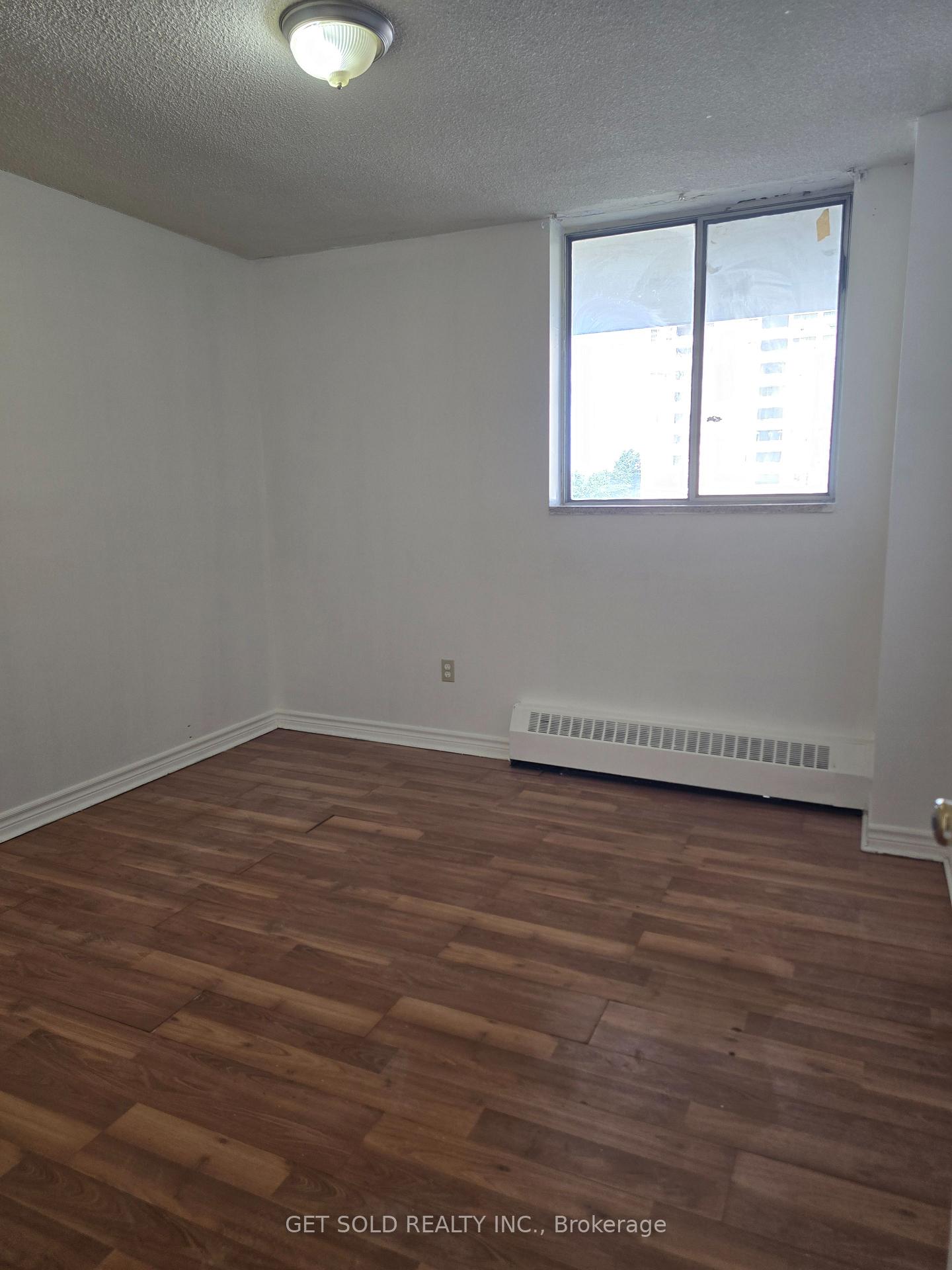 Photo 4 of Unit 504, 340 Dixon Road, Etobicoke, Kingsview Village-The Westway — HOMEH