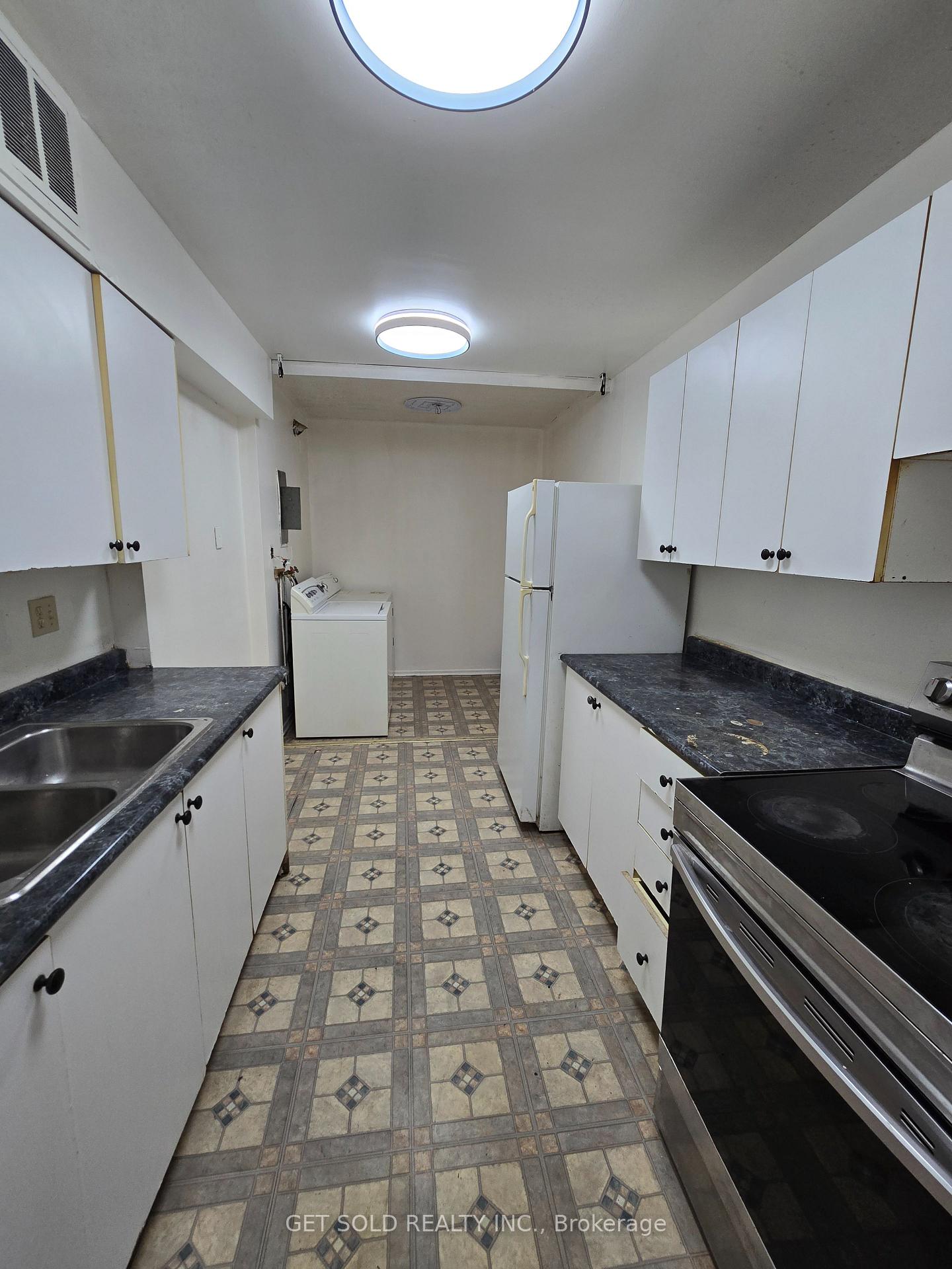 Photo 7 of Unit 504, 340 Dixon Road, Etobicoke, Kingsview Village-The Westway — HOMEH