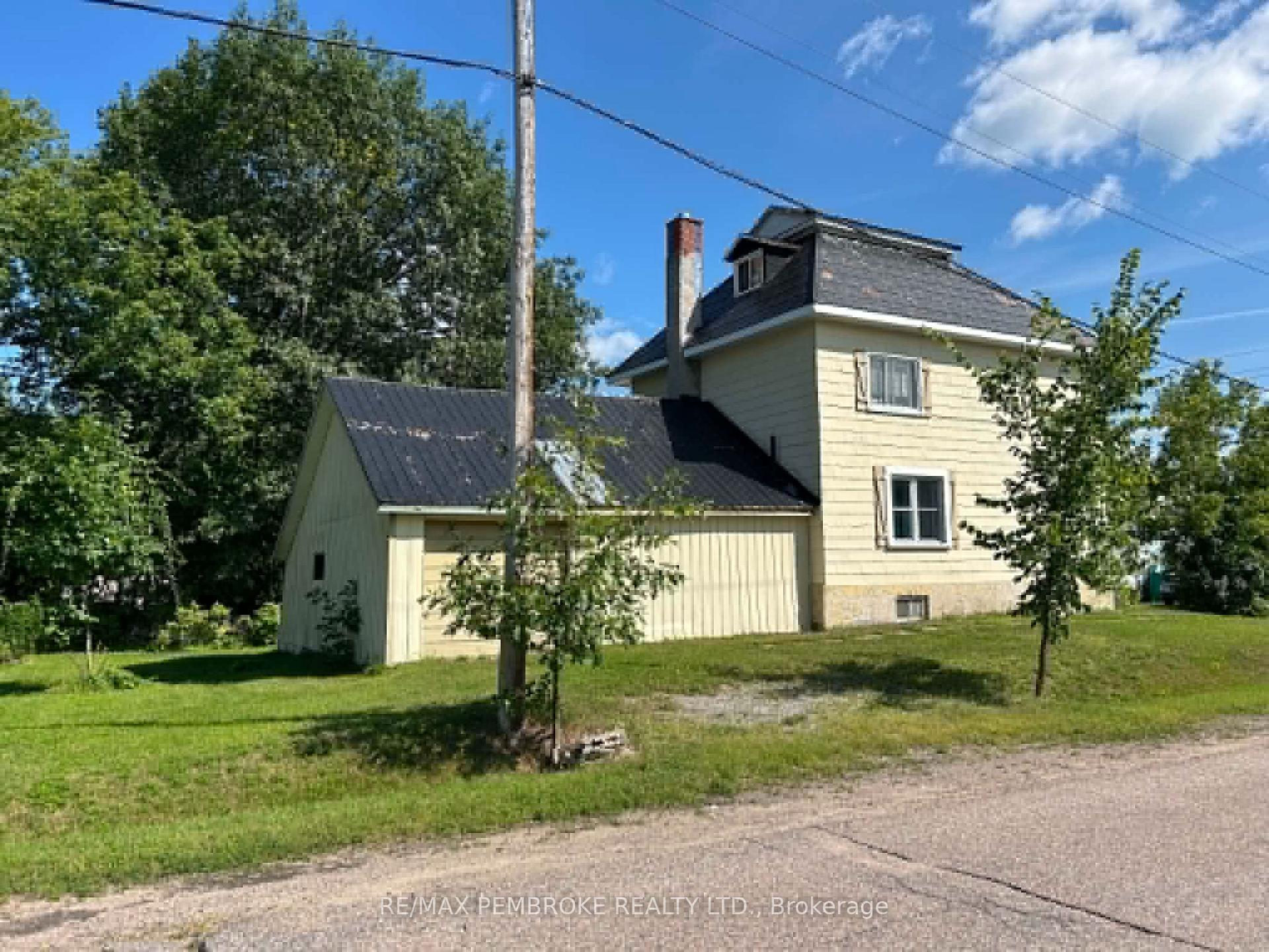 Photo 6 of 539 Mcgee Street, Pembroke, Pembroke — HOMEH