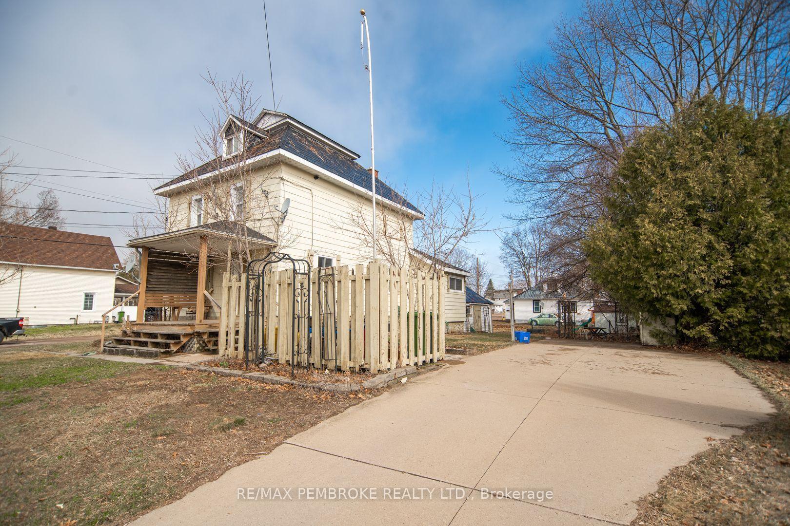 Photo 24 of 539 Mcgee Street, Pembroke, Pembroke — HOMEH