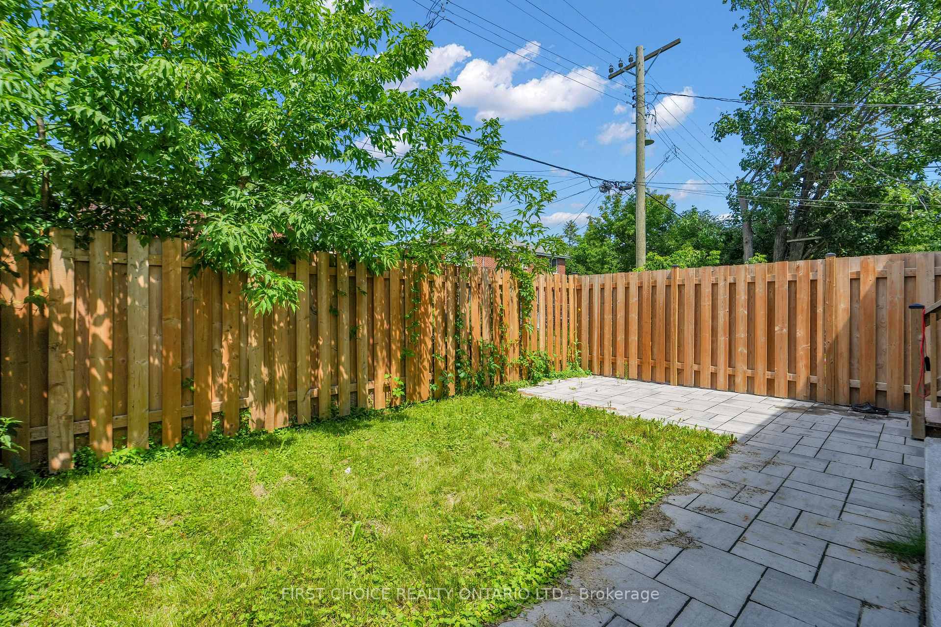 Photo 31 of 269 Queen Mary Street, Ottawa, Overbrook/Castle Heights — HOMEH