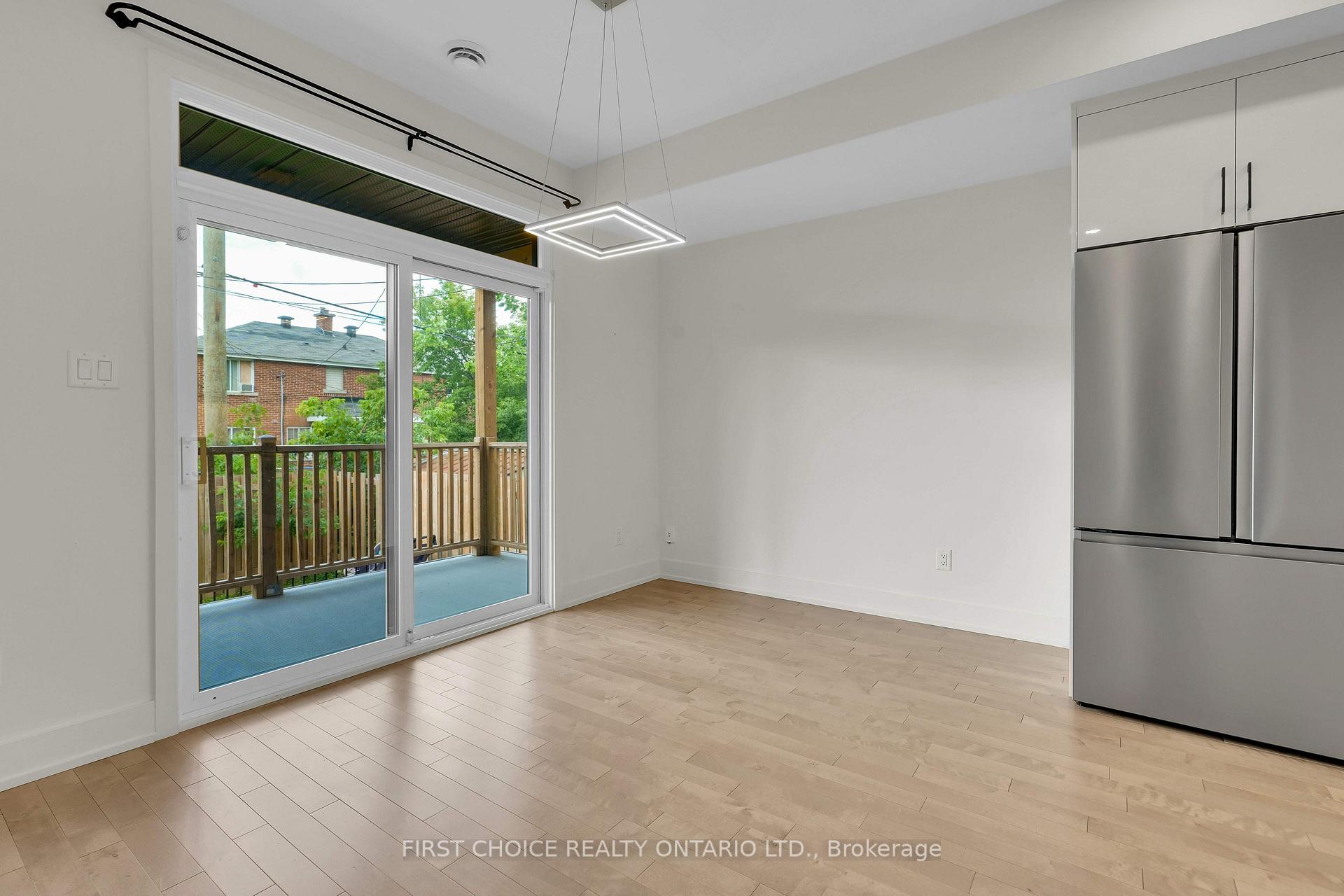 Photo 9 of 271 Queen Mary Street, Ottawa, Overbrook/Castle Heights — HOMEH