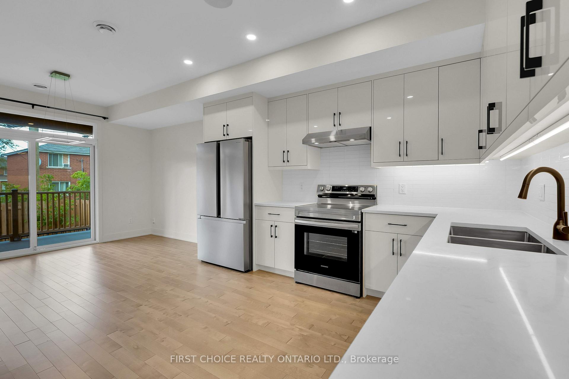 Photo 13 of 271 Queen Mary Street, Ottawa, Overbrook/Castle Heights — HOMEH