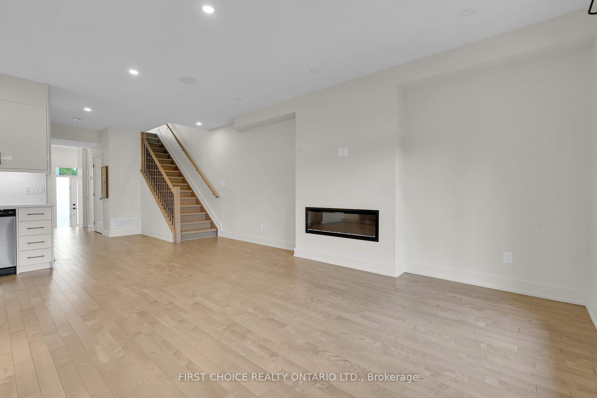 Photo 16 of 269-271 Queen Mary Street, Ottawa, Overbrook/Castle Heights — HOMEH
