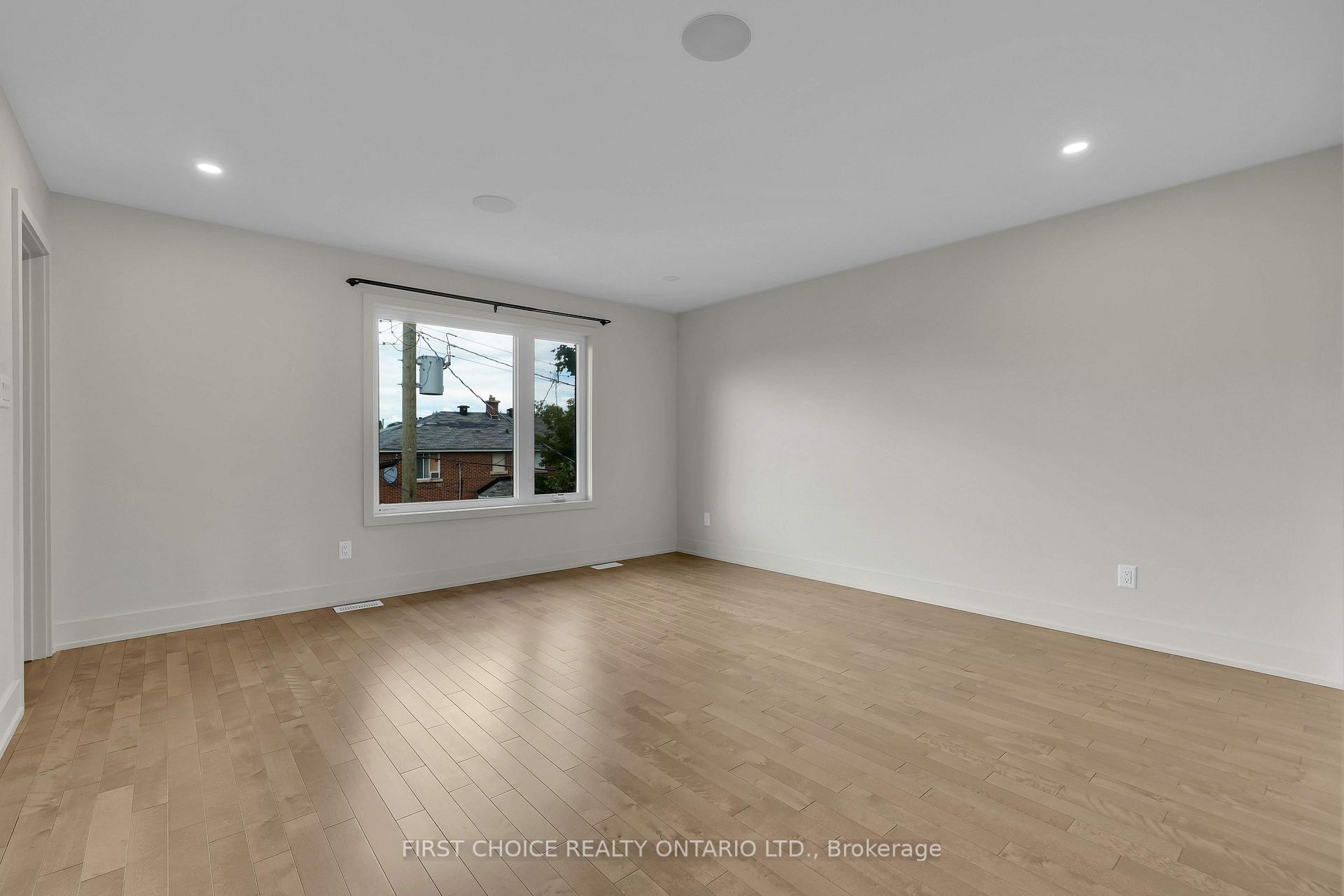 Photo 25 of 269-271 Queen Mary Street, Ottawa, Overbrook/Castle Heights — HOMEH