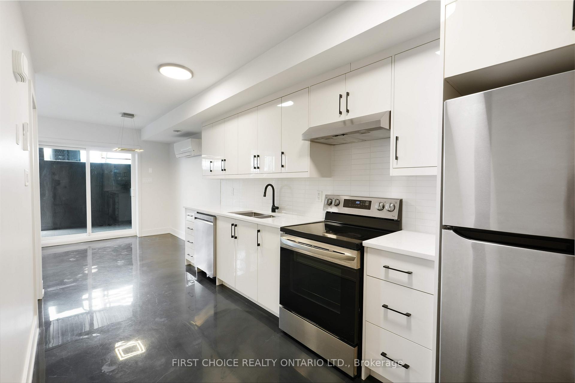 Photo 41 of 269-271 Queen Mary Street, Ottawa, Overbrook/Castle Heights — HOMEH