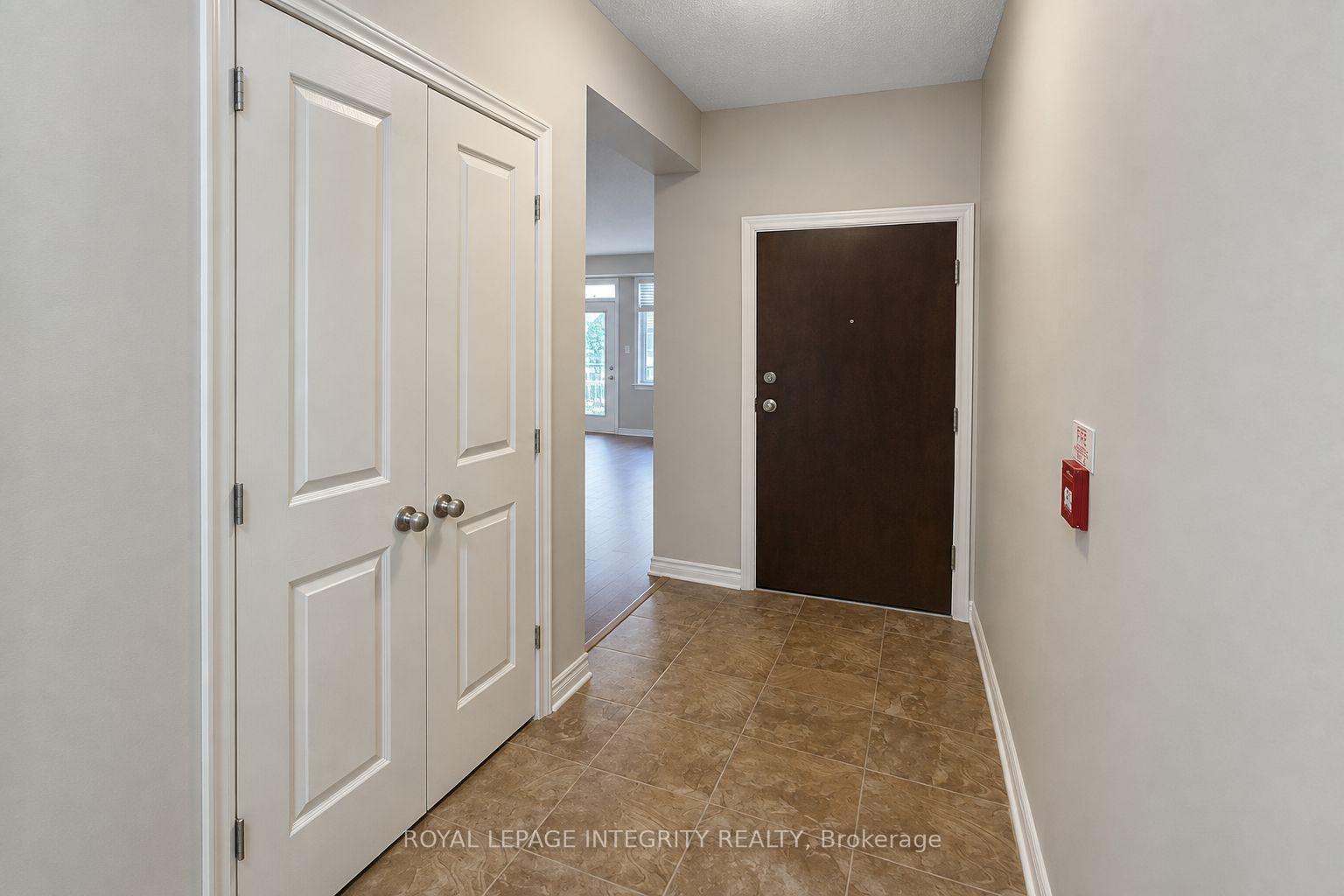 Photo 4 of Unit D, 64 Tipperary Private, Ottawa, Barrhaven - Longfields — HOMEH