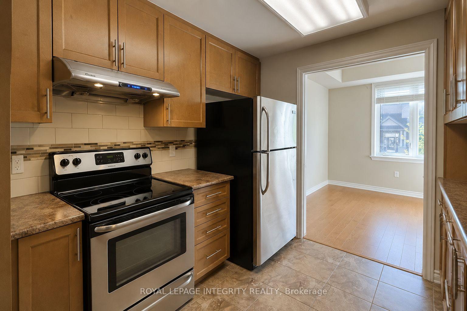 Photo 6 of Unit D, 64 Tipperary Private, Ottawa, Barrhaven - Longfields — HOMEH