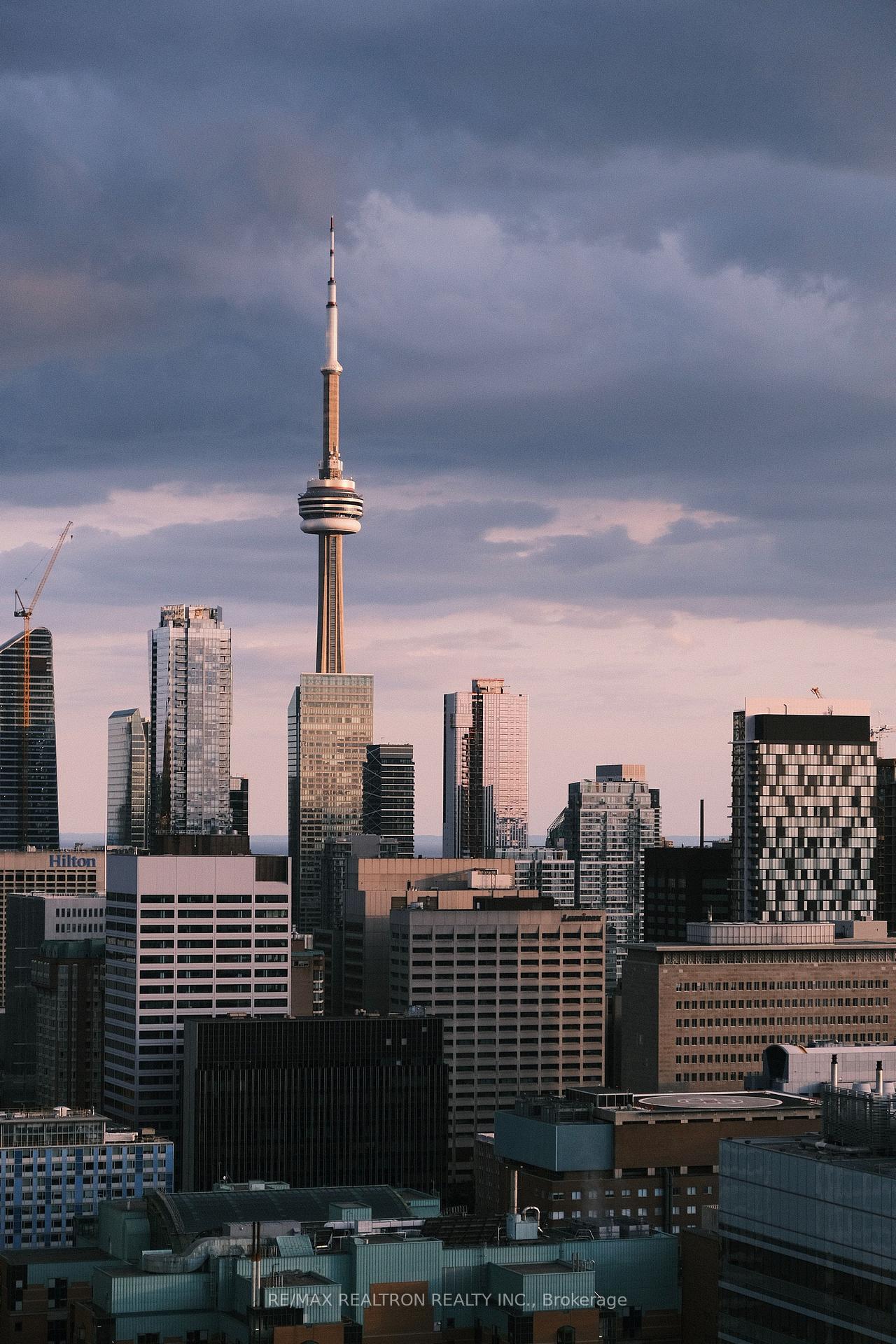 Photo 9 of Unit 3201, 832 Bay Street, Toronto, Bay Street Corridor — HOMEH