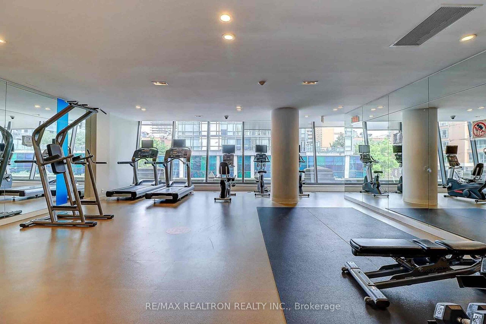Photo 13 of Unit 3201, 832 Bay Street, Toronto, Bay Street Corridor — HOMEH