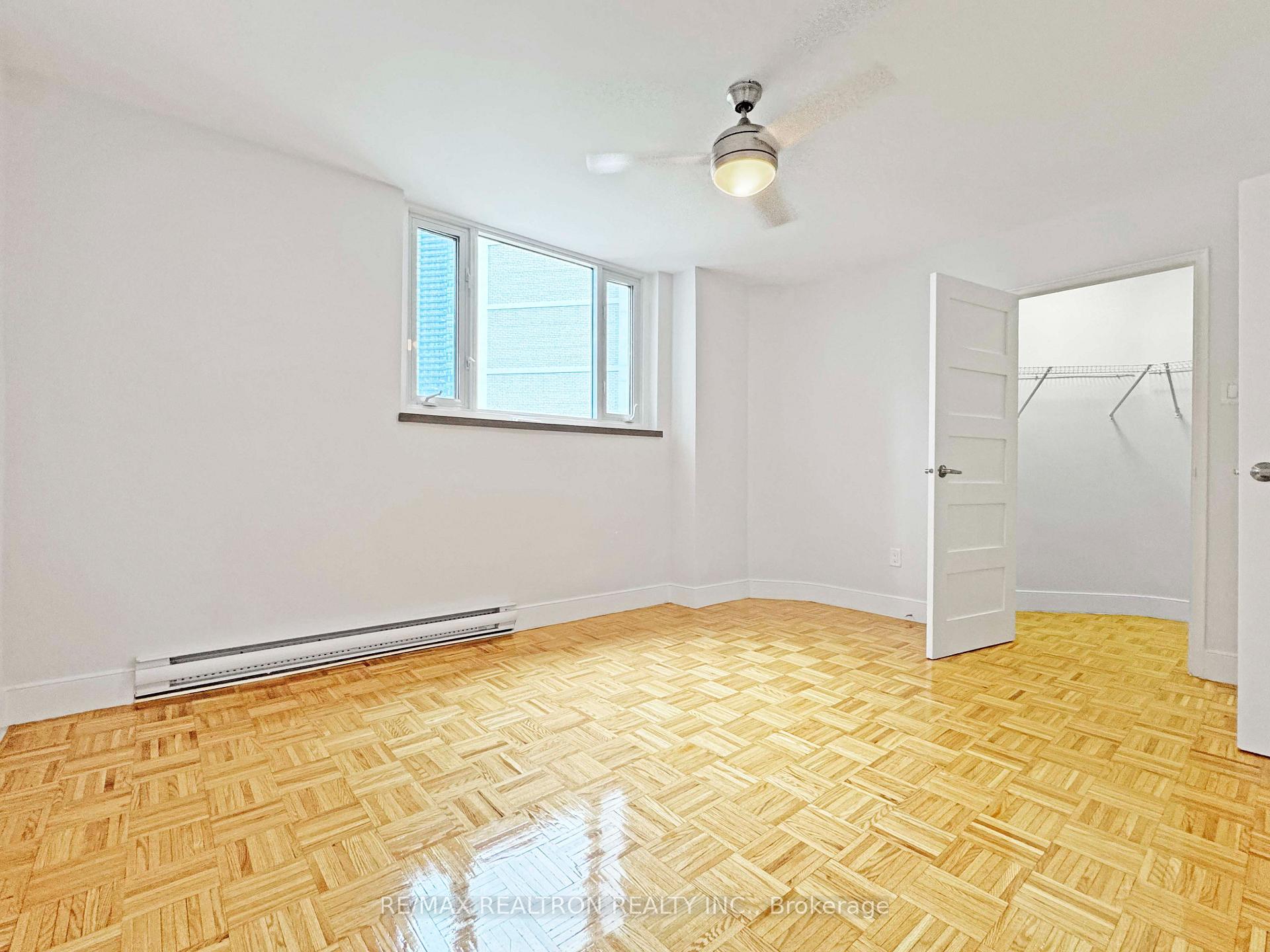 Photo 10 of Unit 705, 55 Isabella Street, Toronto, Church-Yonge Corridor — HOMEH