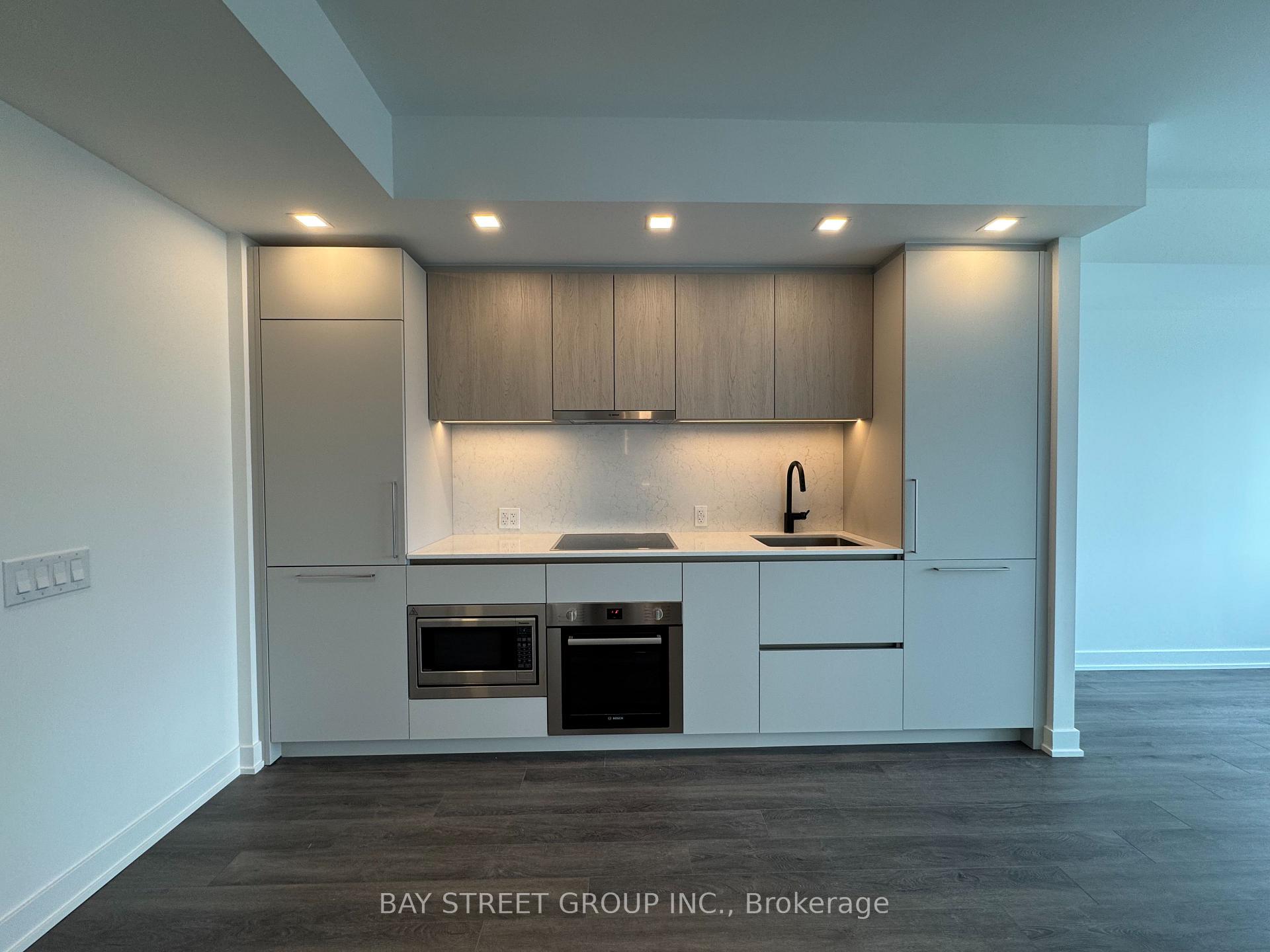 Photo 4 of Unit 4203, 609 Sherbourne Street, Toronto, North St. James Town — HOMEH