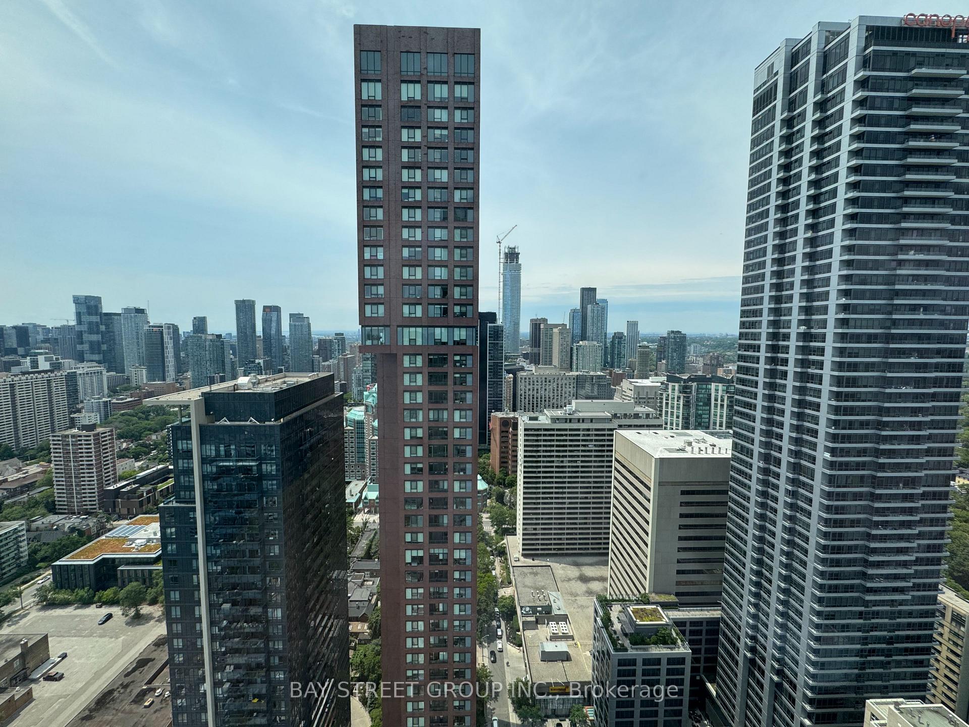 Photo 11 of Unit 4203, 609 Sherbourne Street, Toronto, North St. James Town — HOMEH